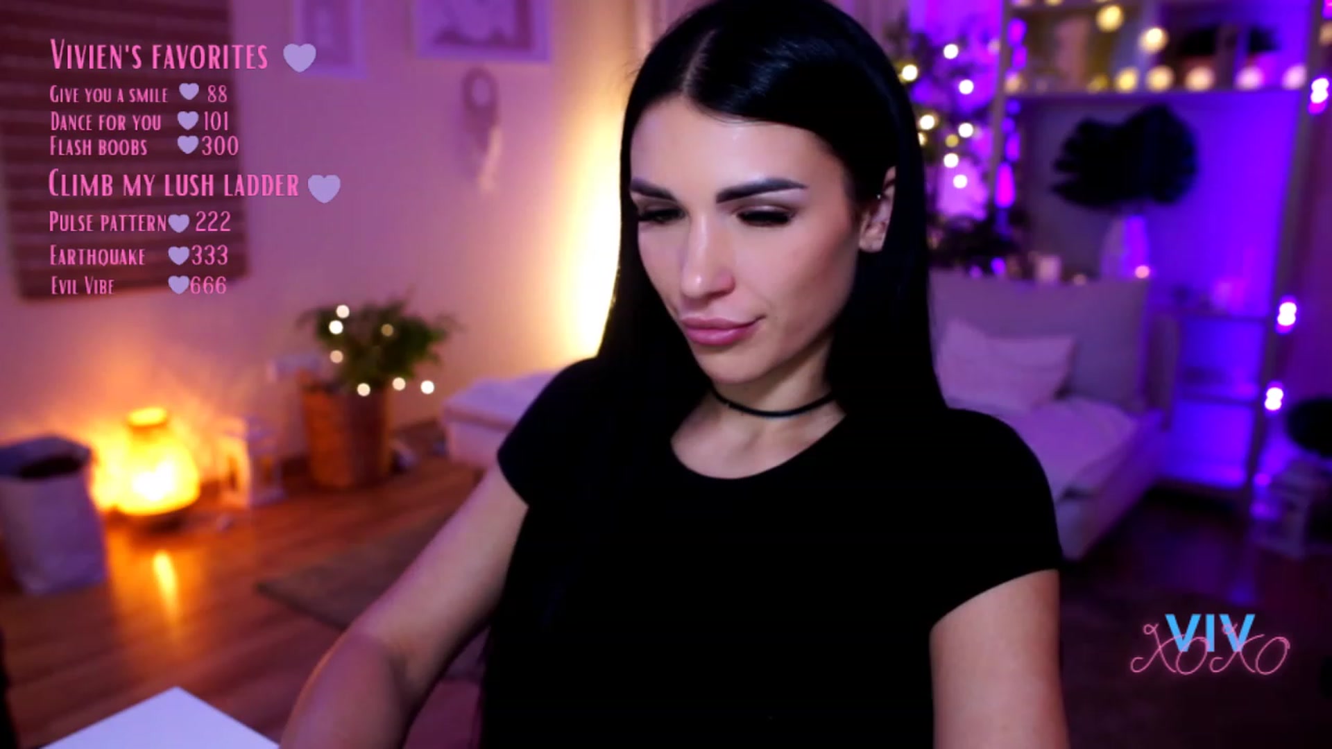 Gallery image thumbnail from kerelai's myfreecams stream on, 02/18/2023, 20:45 image 7 of 20