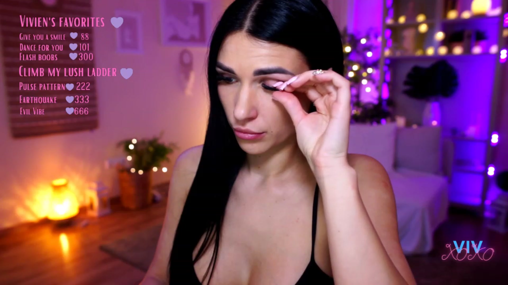 Gallery image thumbnail from kerelai's myfreecams stream on, 02/19/2023, 18:22 image 15 of 20