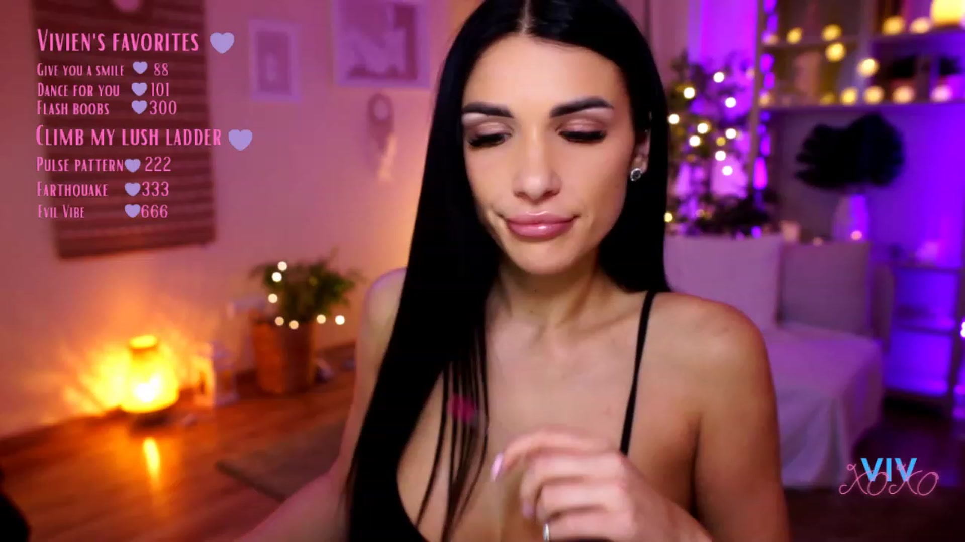 Gallery image thumbnail from kerelai's myfreecams stream on, 02/19/2023, 18:22 image 2 of 20