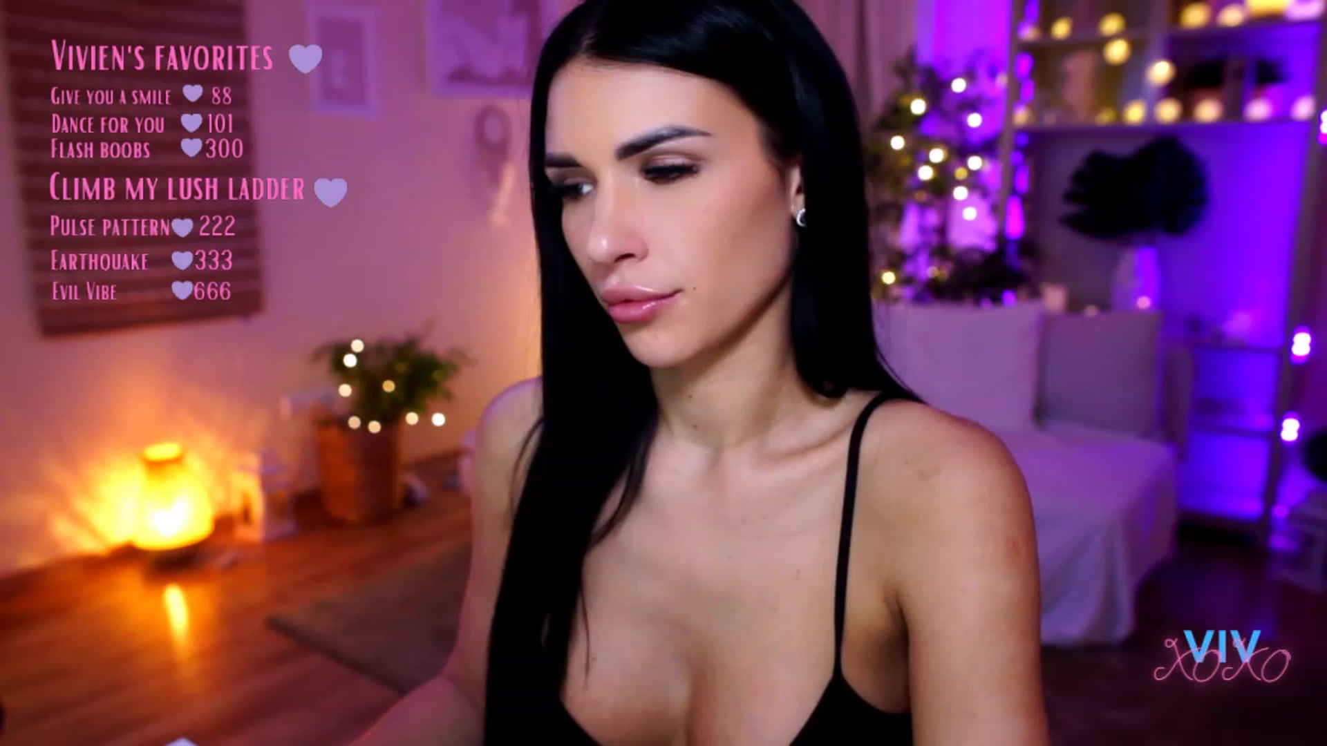 Gallery image thumbnail from kerelai's myfreecams stream on, 02/19/2023, 19:19 image 18 of 20
