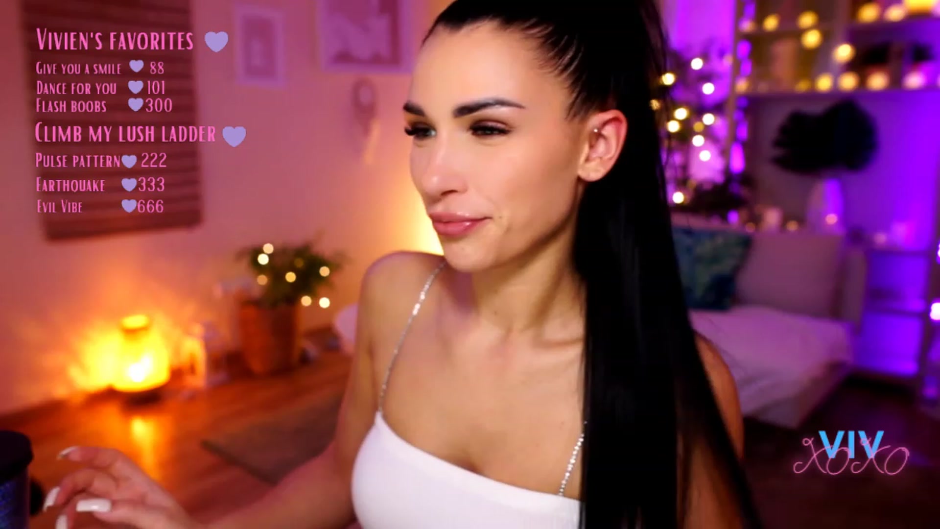 Gallery image thumbnail from kerelai's myfreecams stream on, 02/22/2023, 17:28 image 15 of 20