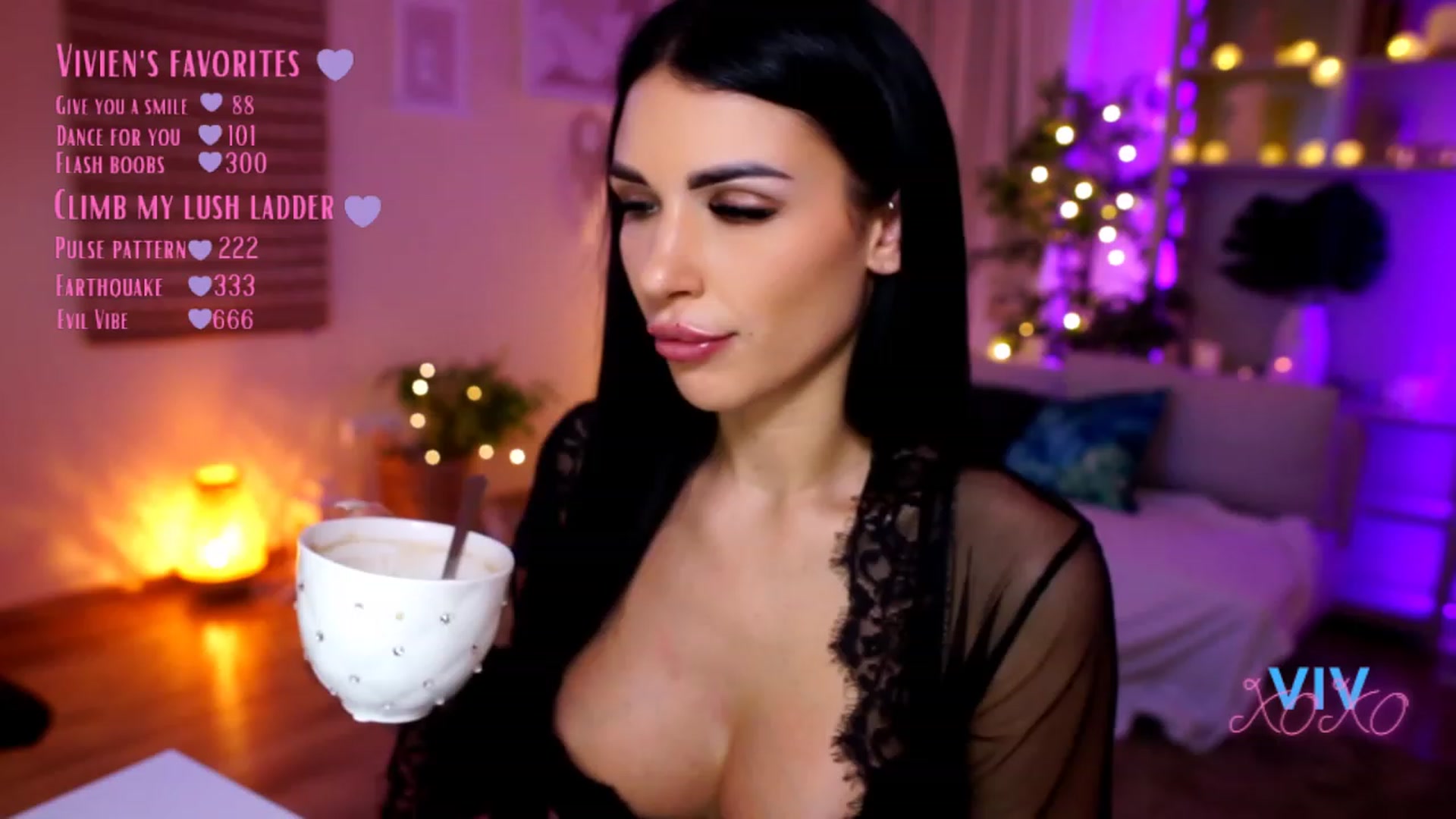 Gallery image thumbnail from kerelai's myfreecams stream on, 02/24/2023, 18:00 image 5 of 20