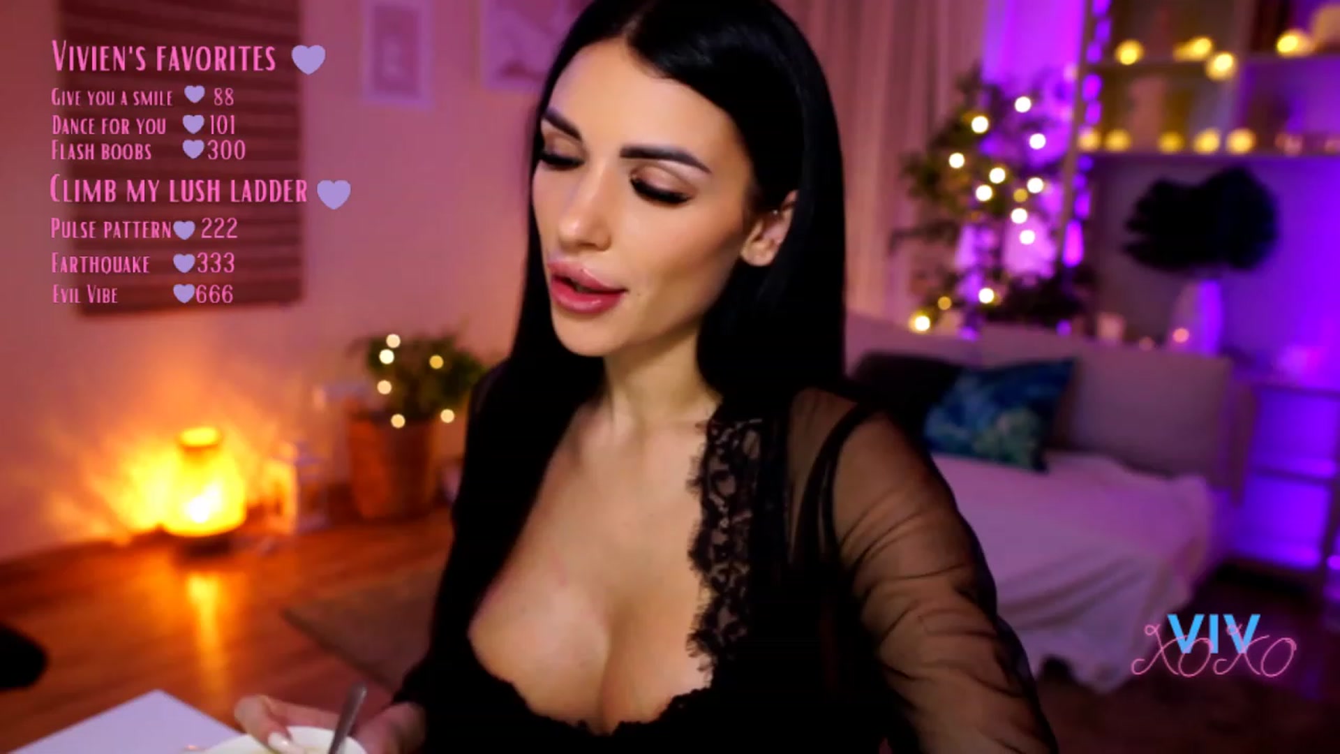 Gallery image thumbnail from kerelai's myfreecams stream on, 02/24/2023, 18:00 image 3 of 20