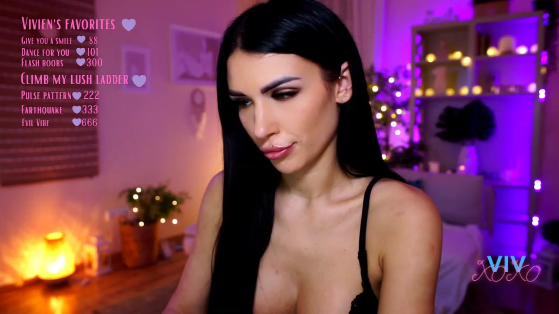 Gallery image thumbnail from kerelai's myfreecams stream on, 02/24/2023, 19:12 image 8 of 20