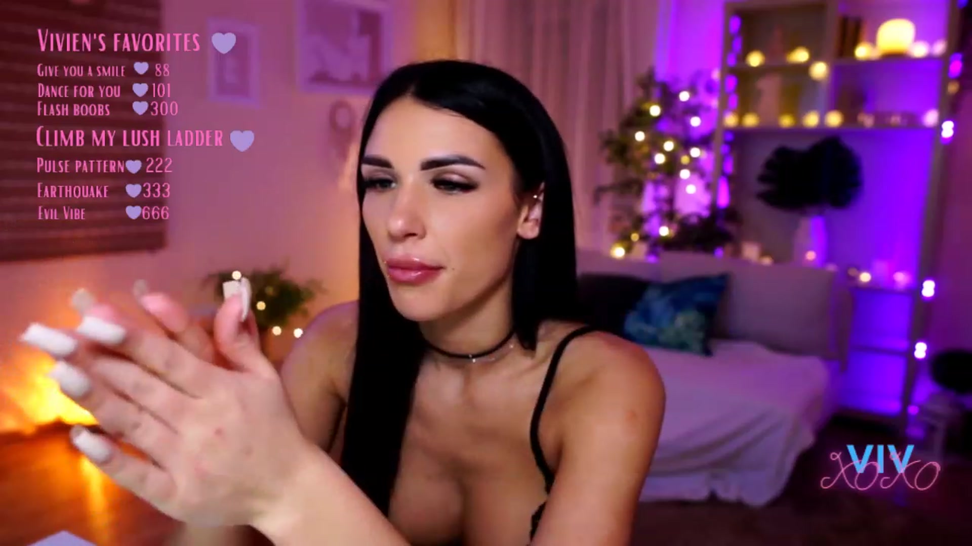 Gallery image thumbnail from kerelai's myfreecams stream on, 02/24/2023, 22:03 image 10 of 20