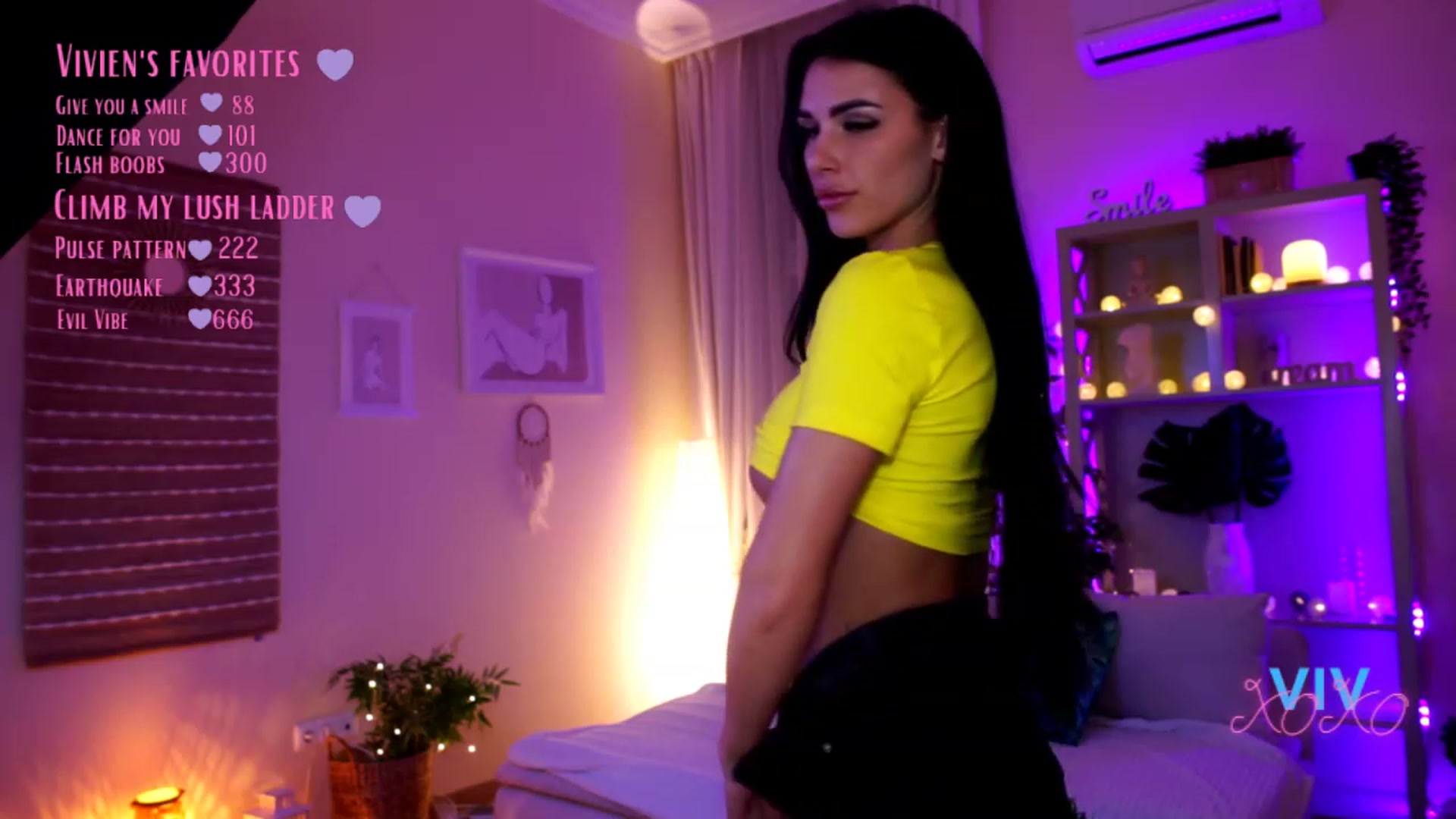 Gallery image thumbnail from kerelai's myfreecams stream on, 02/25/2023, 17:11 image 15 of 20