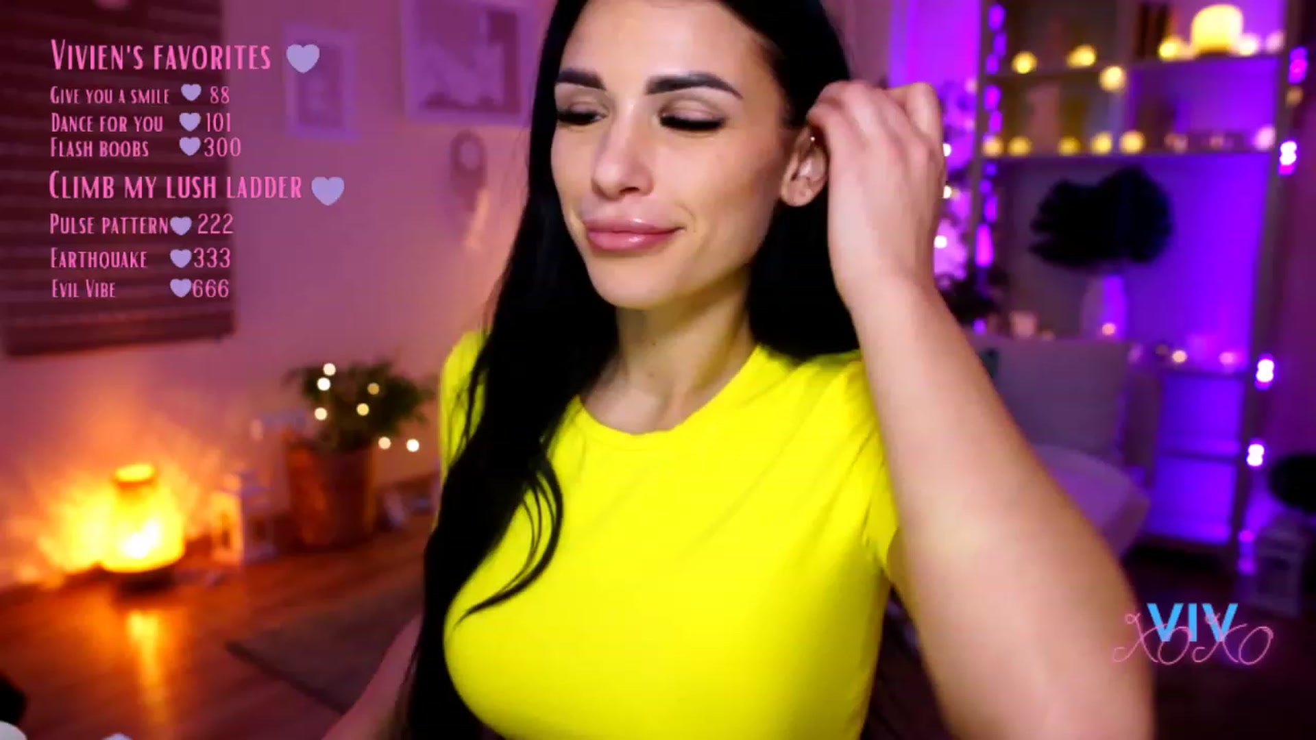 Gallery image thumbnail from kerelai's myfreecams stream on, 02/25/2023, 17:11 image 1 of 20