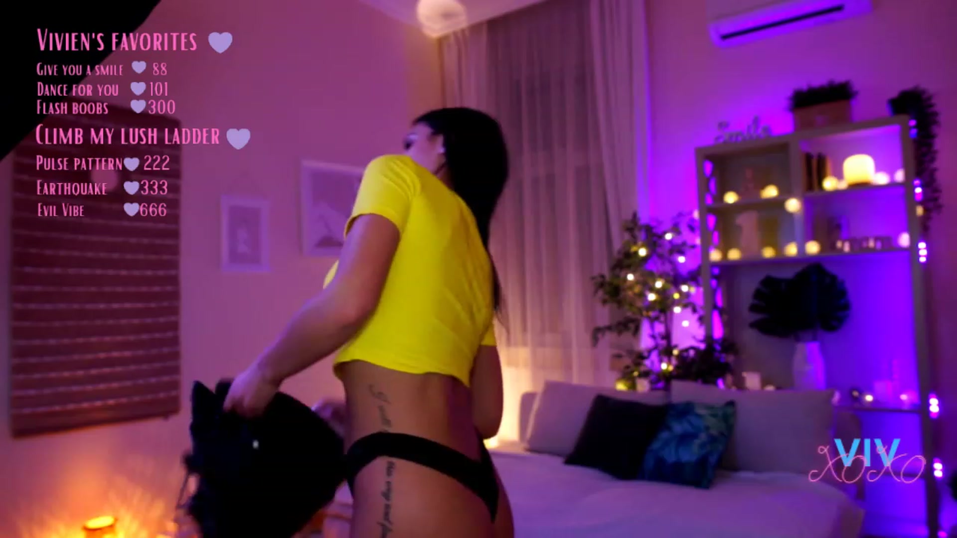 Gallery image thumbnail from kerelai's myfreecams stream on, 02/25/2023, 18:01 image 12 of 20