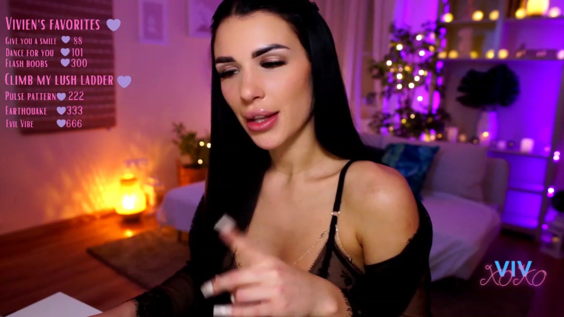 Gallery image thumbnail from kerelai's myfreecams stream on, 03/02/2023, 18:26 image 10 of 20