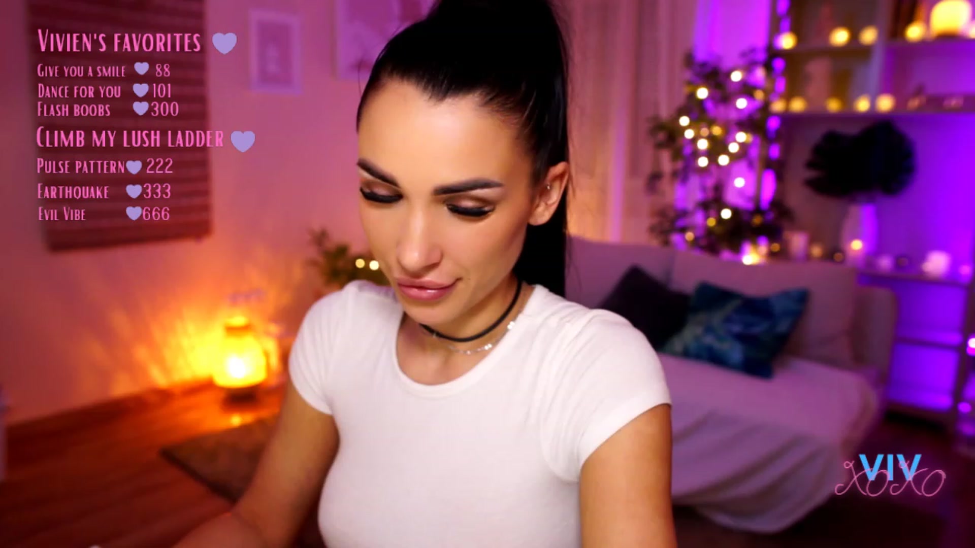 Gallery image thumbnail from kerelai's myfreecams stream on, 03/03/2023, 18:04 image 5 of 20