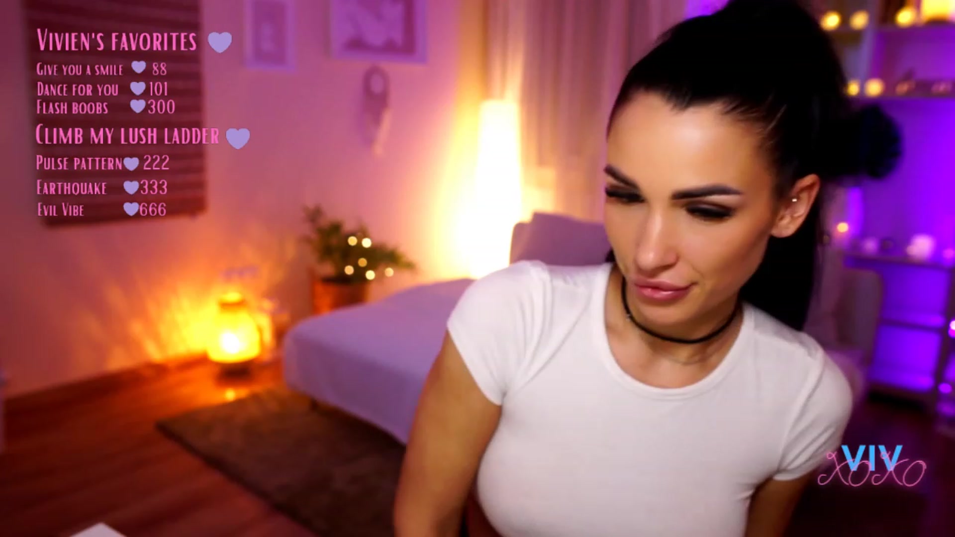 Gallery image thumbnail from kerelai's myfreecams stream on, 03/03/2023, 18:04 image 16 of 20