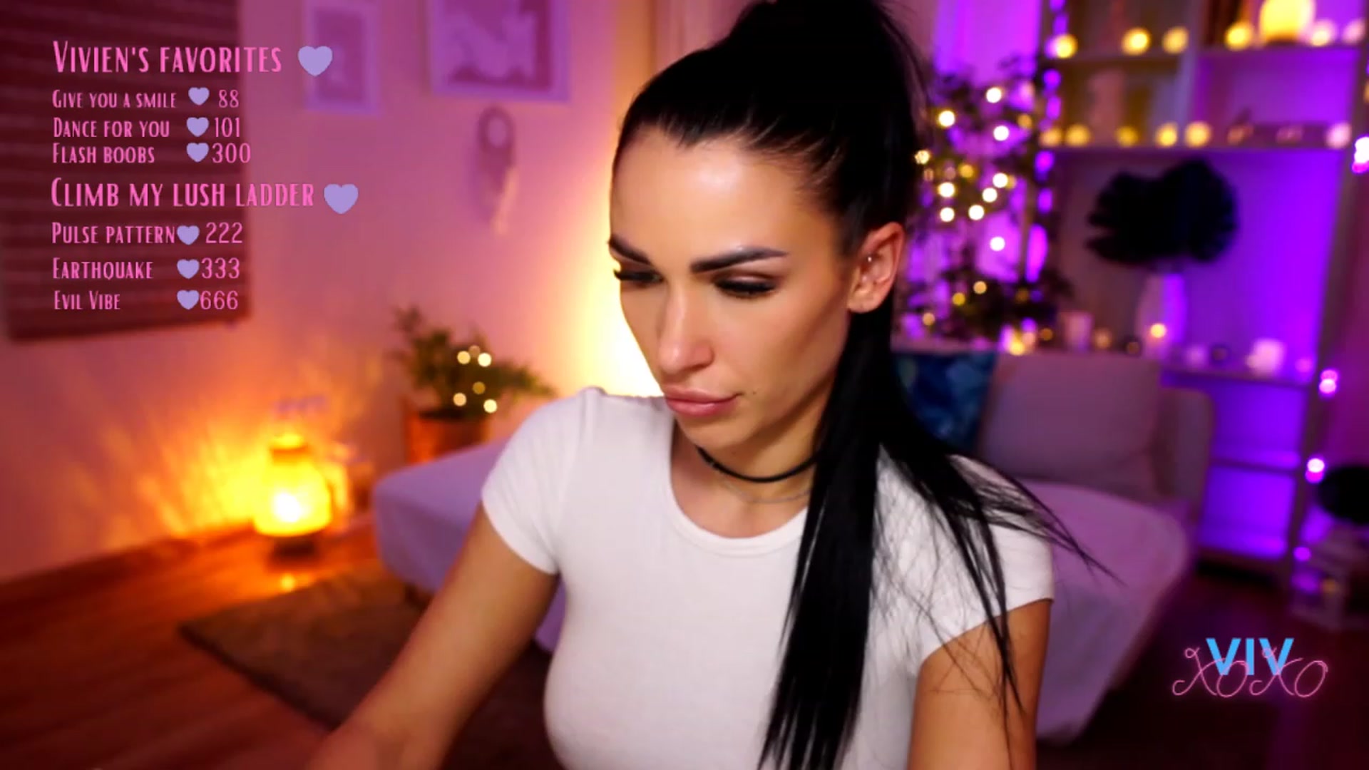 Gallery image thumbnail from kerelai's myfreecams stream on, 03/03/2023, 21:12 image 12 of 20