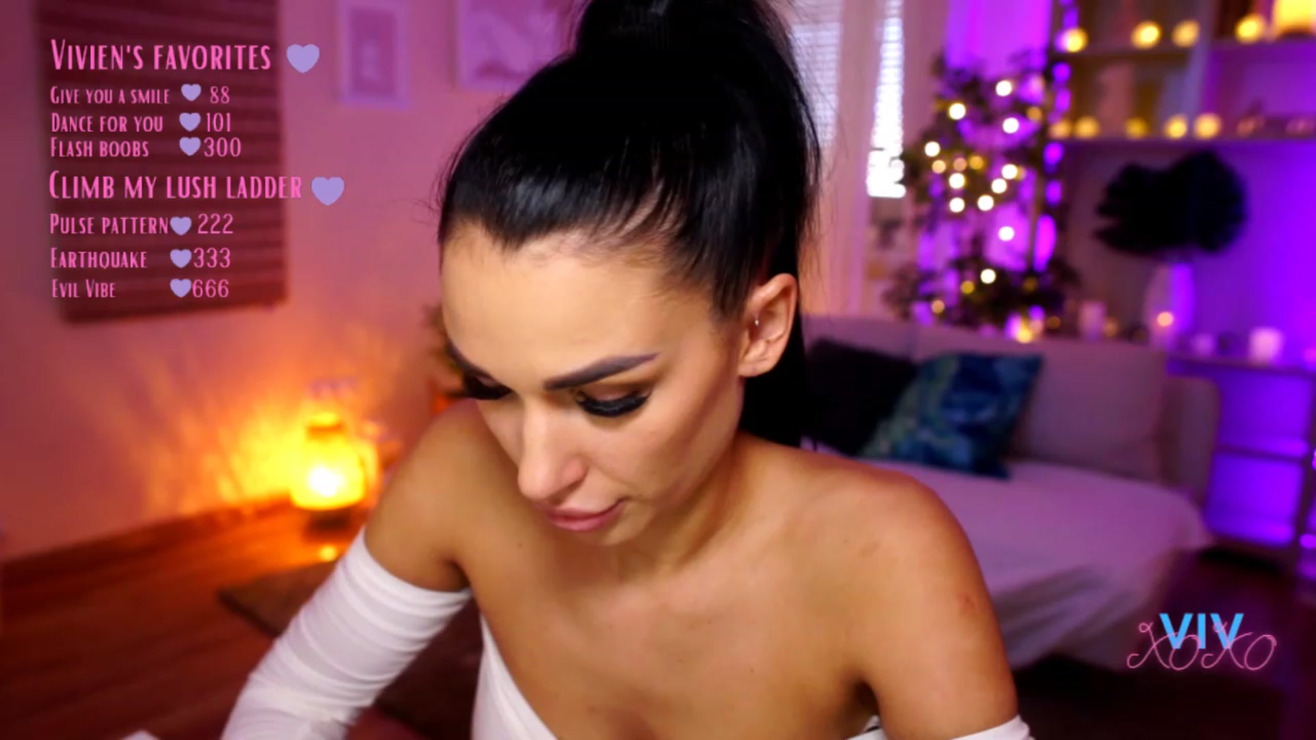Gallery image thumbnail from kerelai's myfreecams stream on, 03/04/2023, 12:27 image 19 of 20