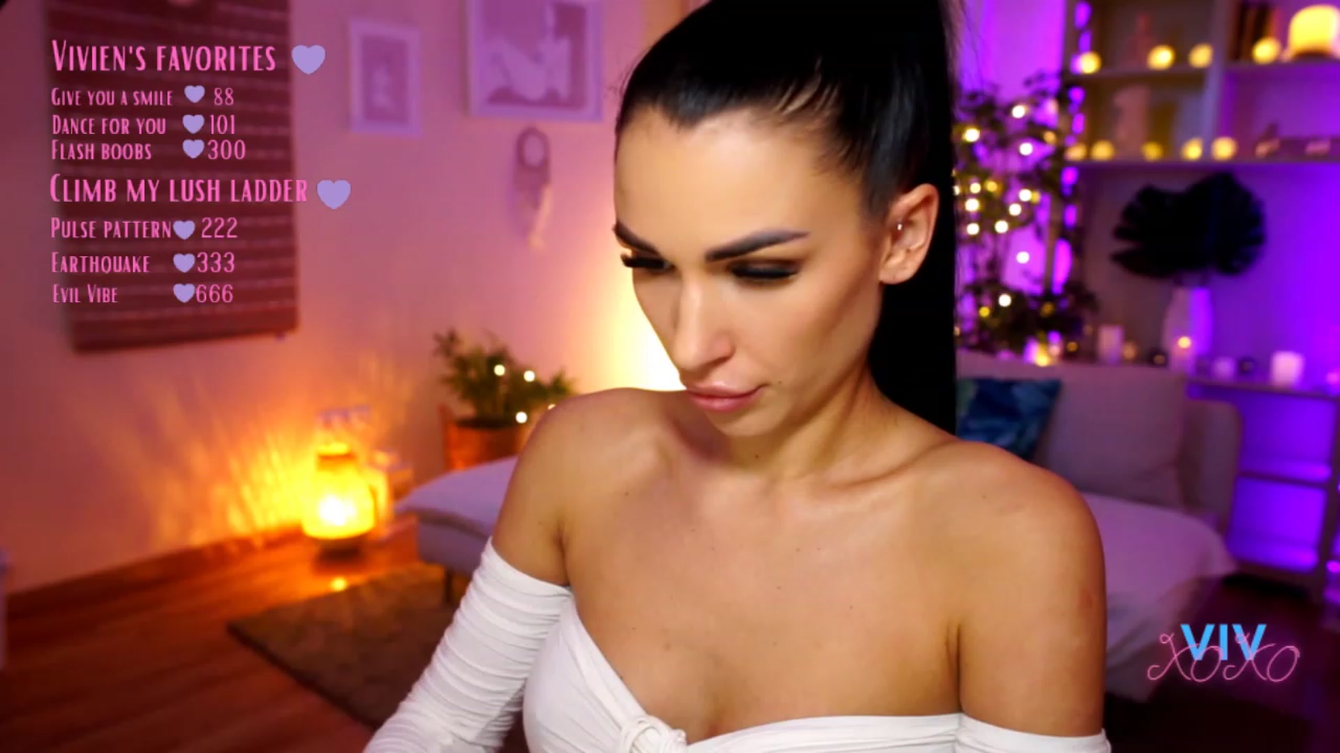 Gallery image thumbnail from kerelai's myfreecams stream on, 03/04/2023, 12:27 image 6 of 20