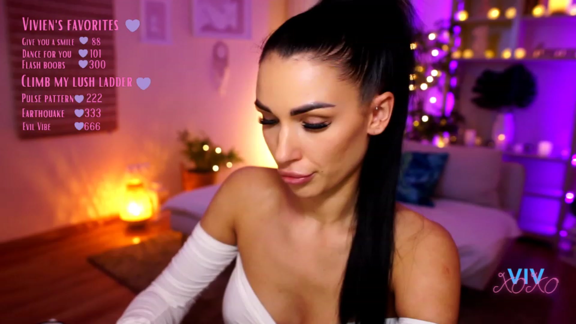 Gallery image thumbnail from kerelai's myfreecams stream on, 03/04/2023, 12:27 image 20 of 20