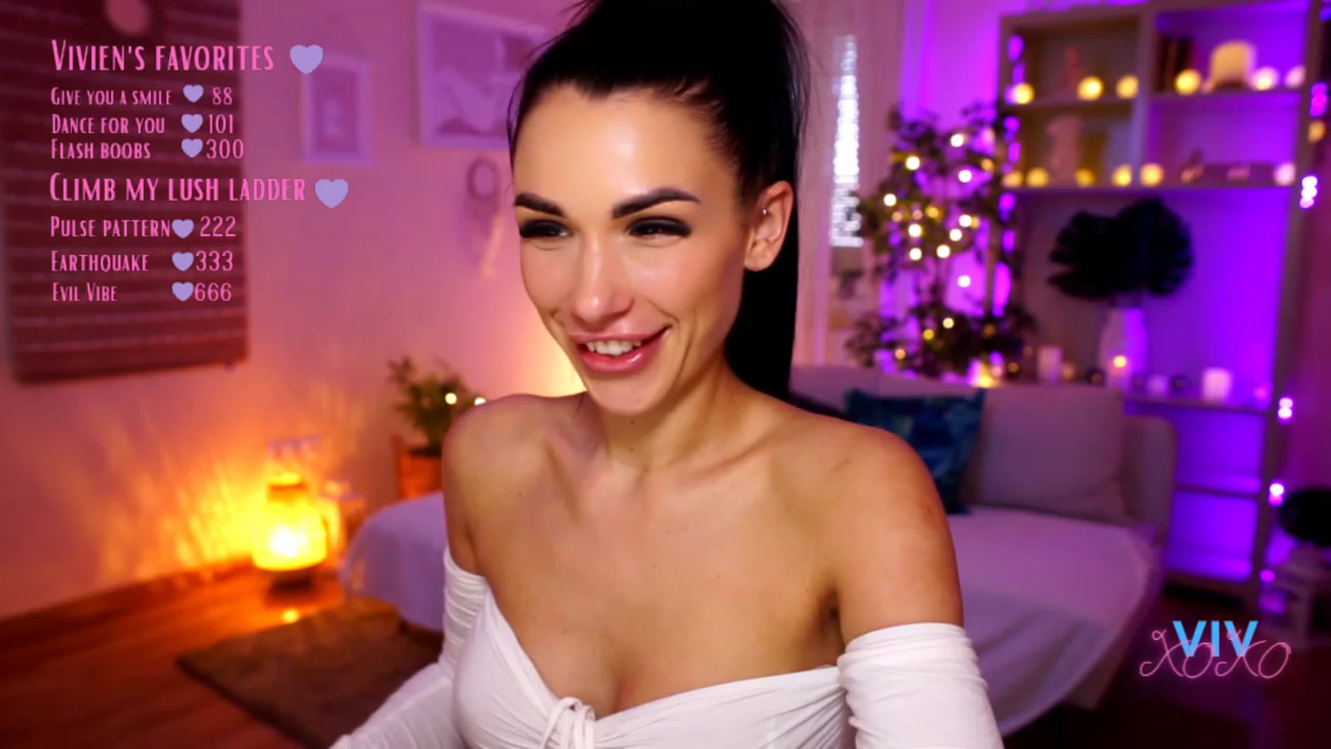 Gallery image thumbnail from kerelai's myfreecams stream on, 03/04/2023, 15:30 image 9 of 20