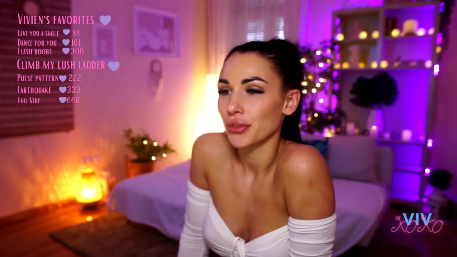 Gallery image thumbnail from kerelai's myfreecams stream on, 03/04/2023, 15:30 image 16 of 20