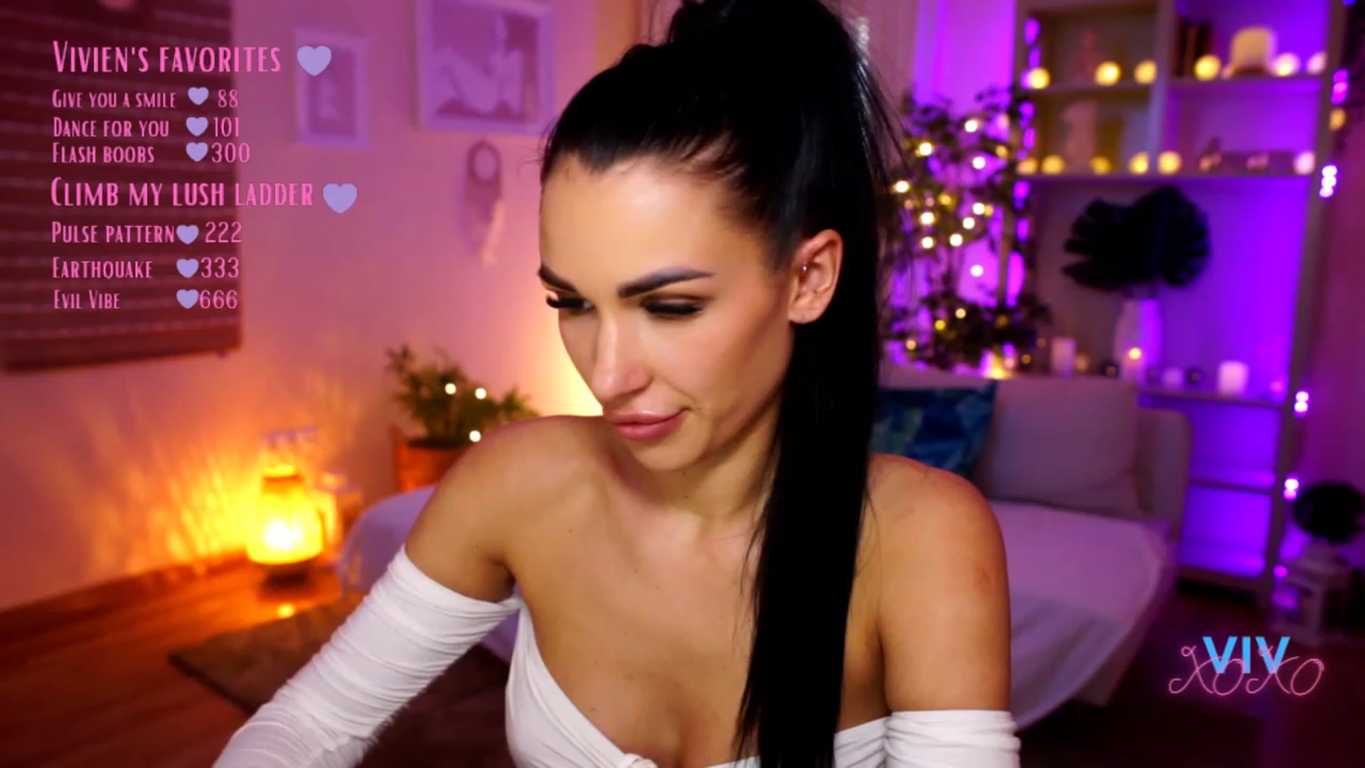 Gallery image thumbnail from kerelai's myfreecams stream on, 03/04/2023, 16:10 image 4 of 20
