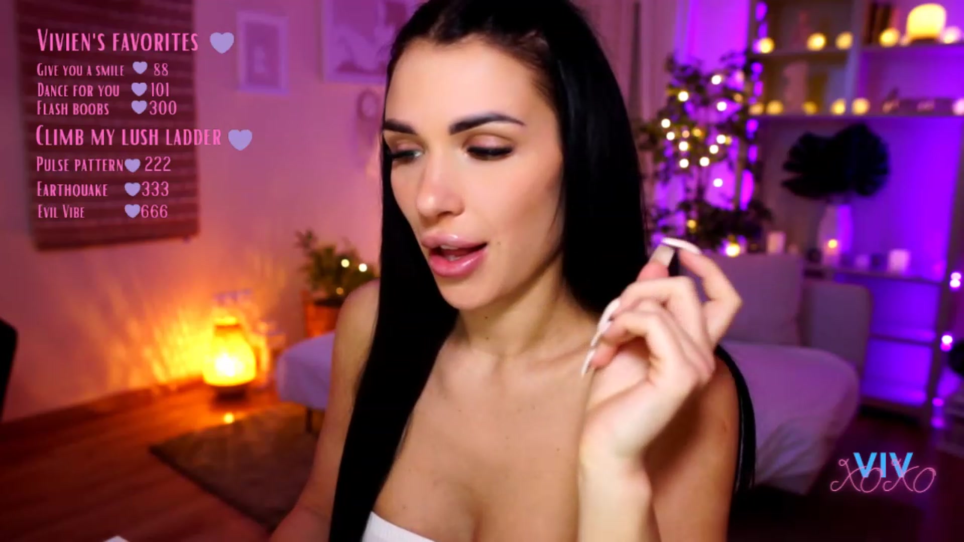 Gallery image thumbnail from kerelai's myfreecams stream on, 03/06/2023, 18:07 image 10 of 20