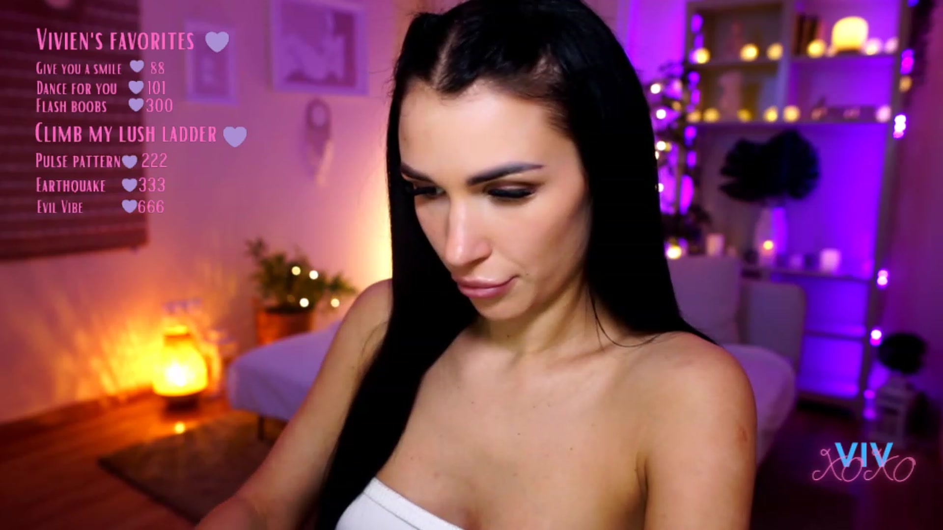 Gallery image thumbnail from kerelai's myfreecams stream on, 03/06/2023, 18:07 image 15 of 20