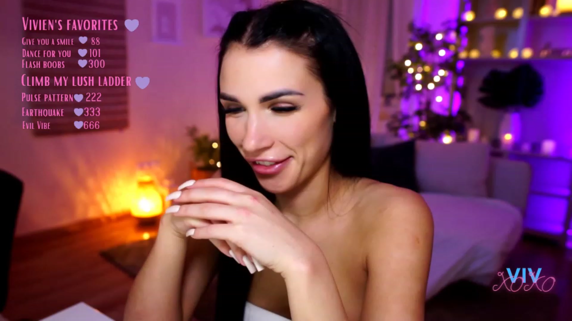 Gallery image thumbnail from kerelai's myfreecams stream on, 03/06/2023, 18:07 image 3 of 20