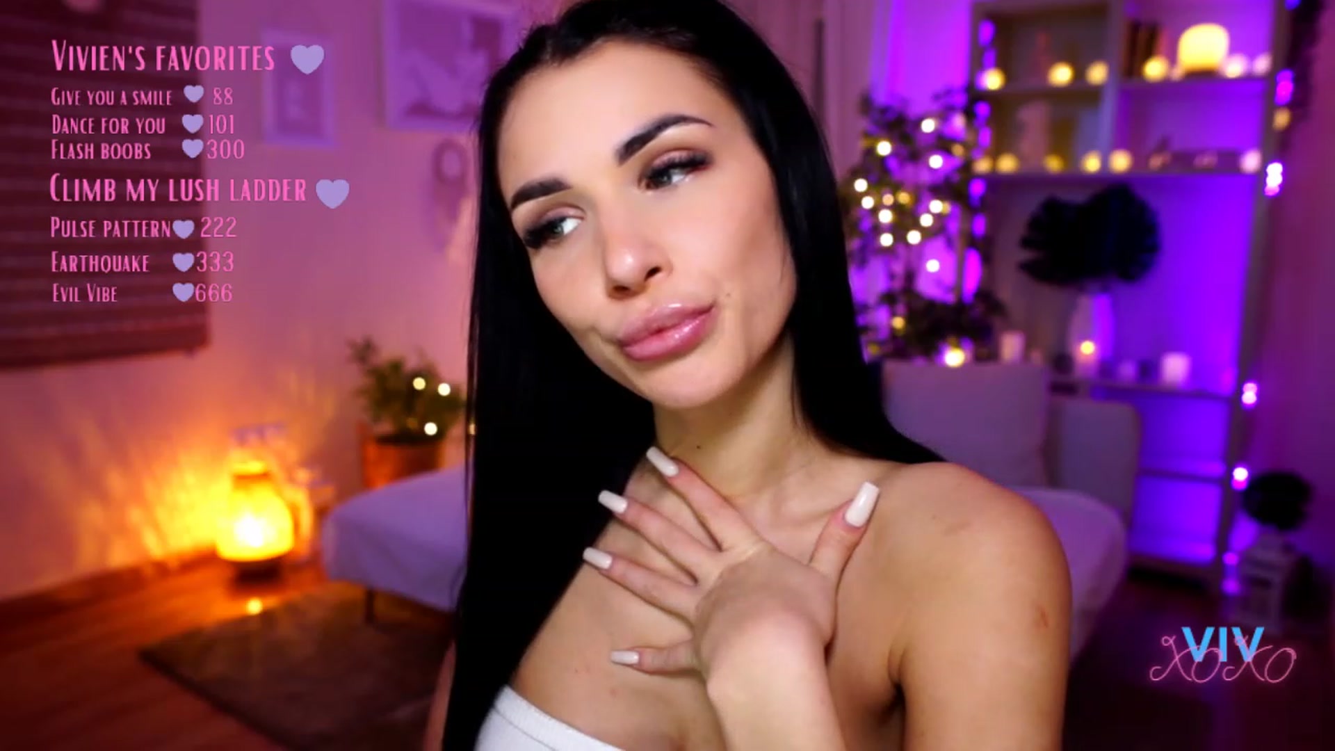 Gallery image thumbnail from kerelai's myfreecams stream on, 03/06/2023, 18:07 image 16 of 20