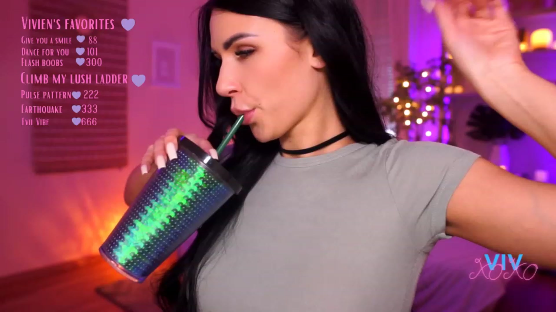 Gallery image thumbnail from kerelai's myfreecams stream on, 03/08/2023, 16:04 image 16 of 20