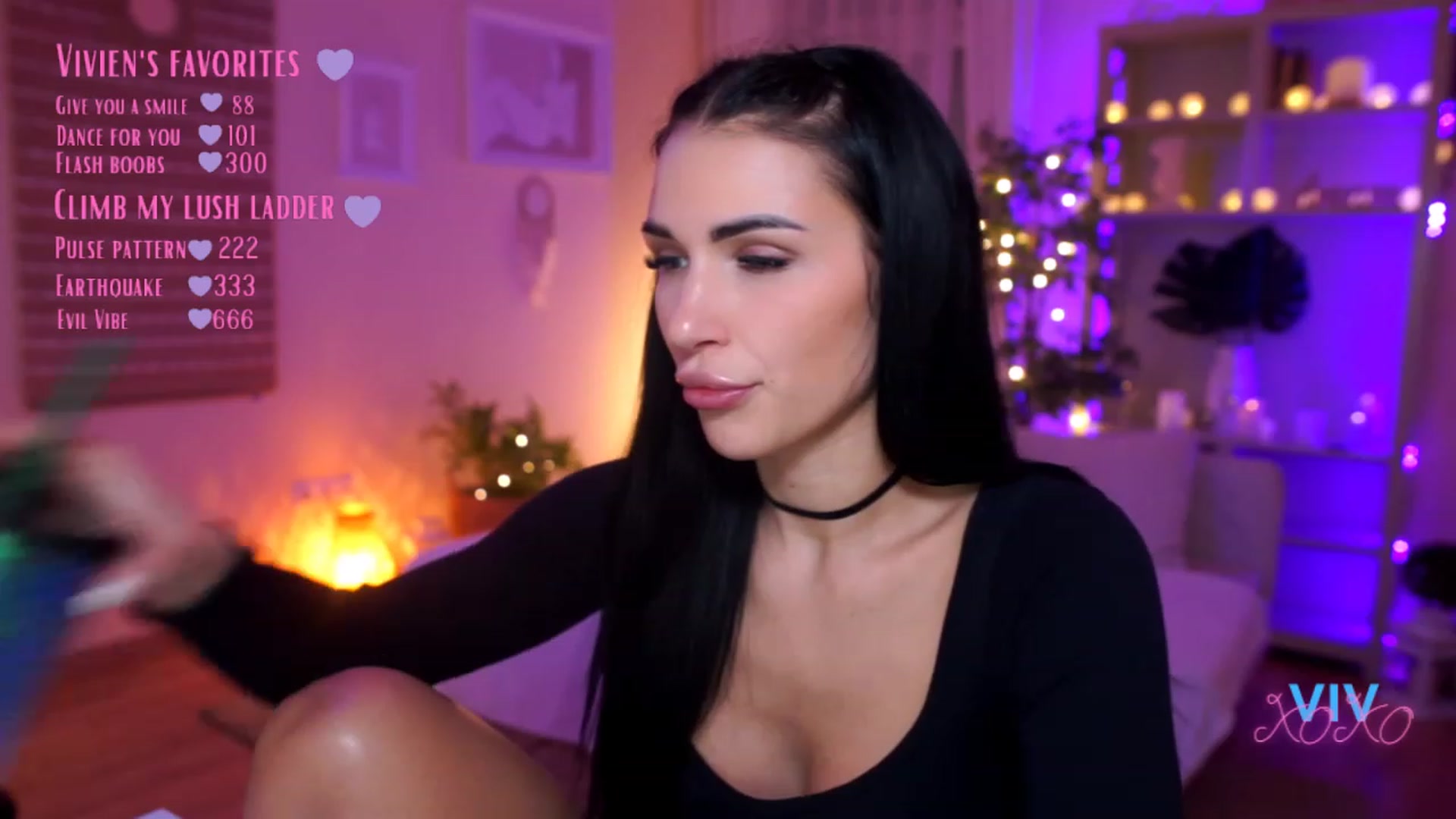 Gallery image thumbnail from kerelai's myfreecams stream on, 03/09/2023, 18:55 image 18 of 20
