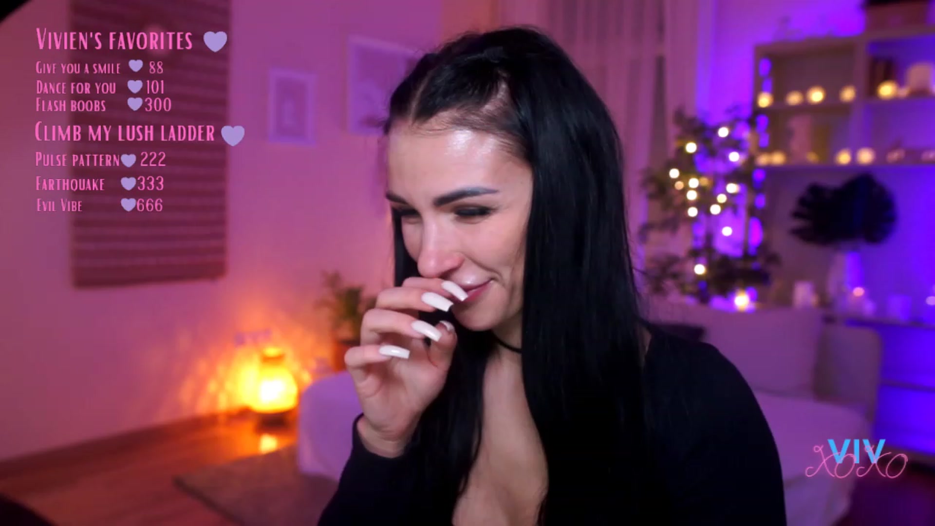 Gallery image thumbnail from kerelai's myfreecams stream on, 03/09/2023, 21:47 image 2 of 20