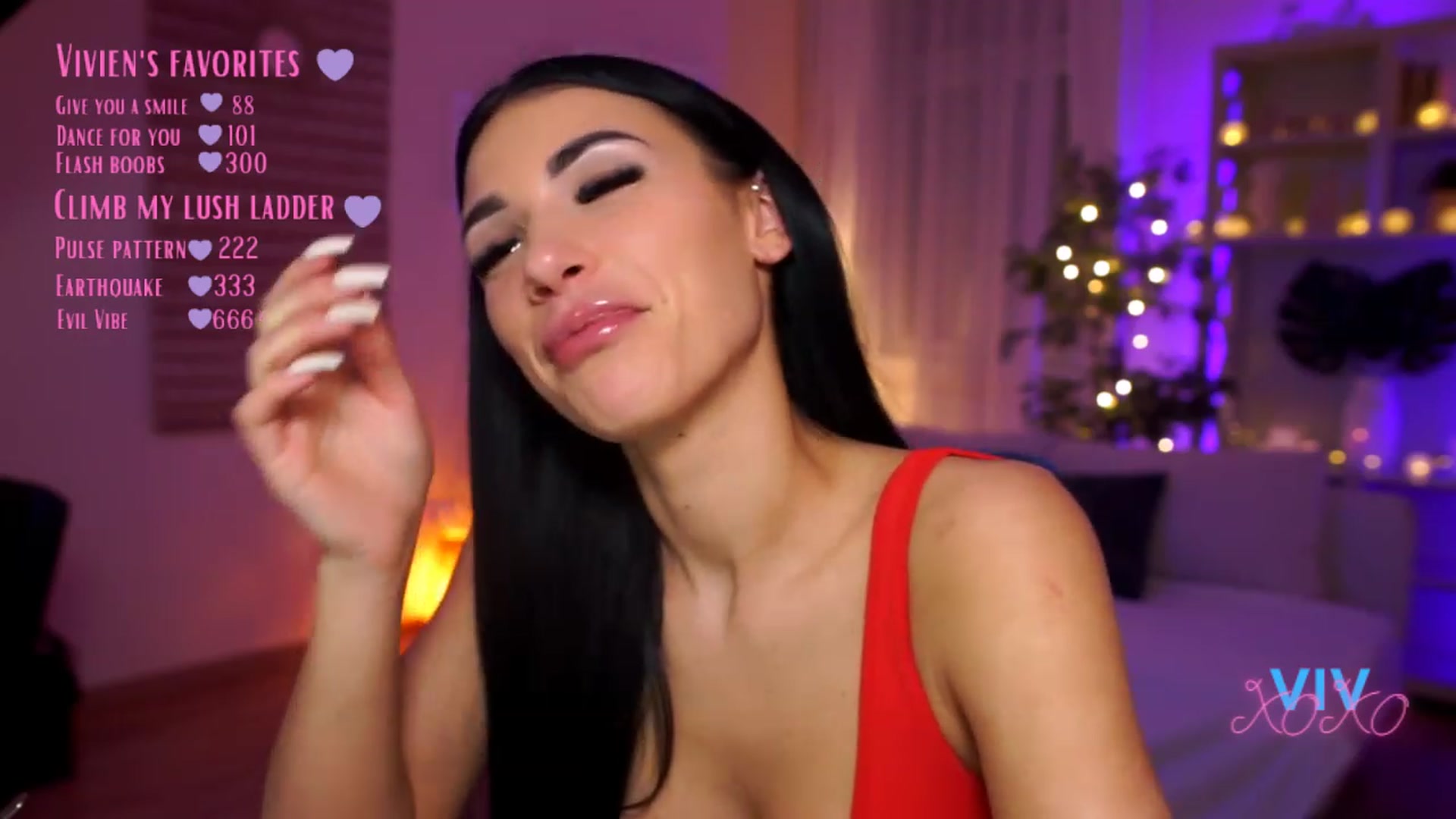 Gallery image thumbnail from kerelai's myfreecams stream on, 03/12/2023, 18:43 image 17 of 20
