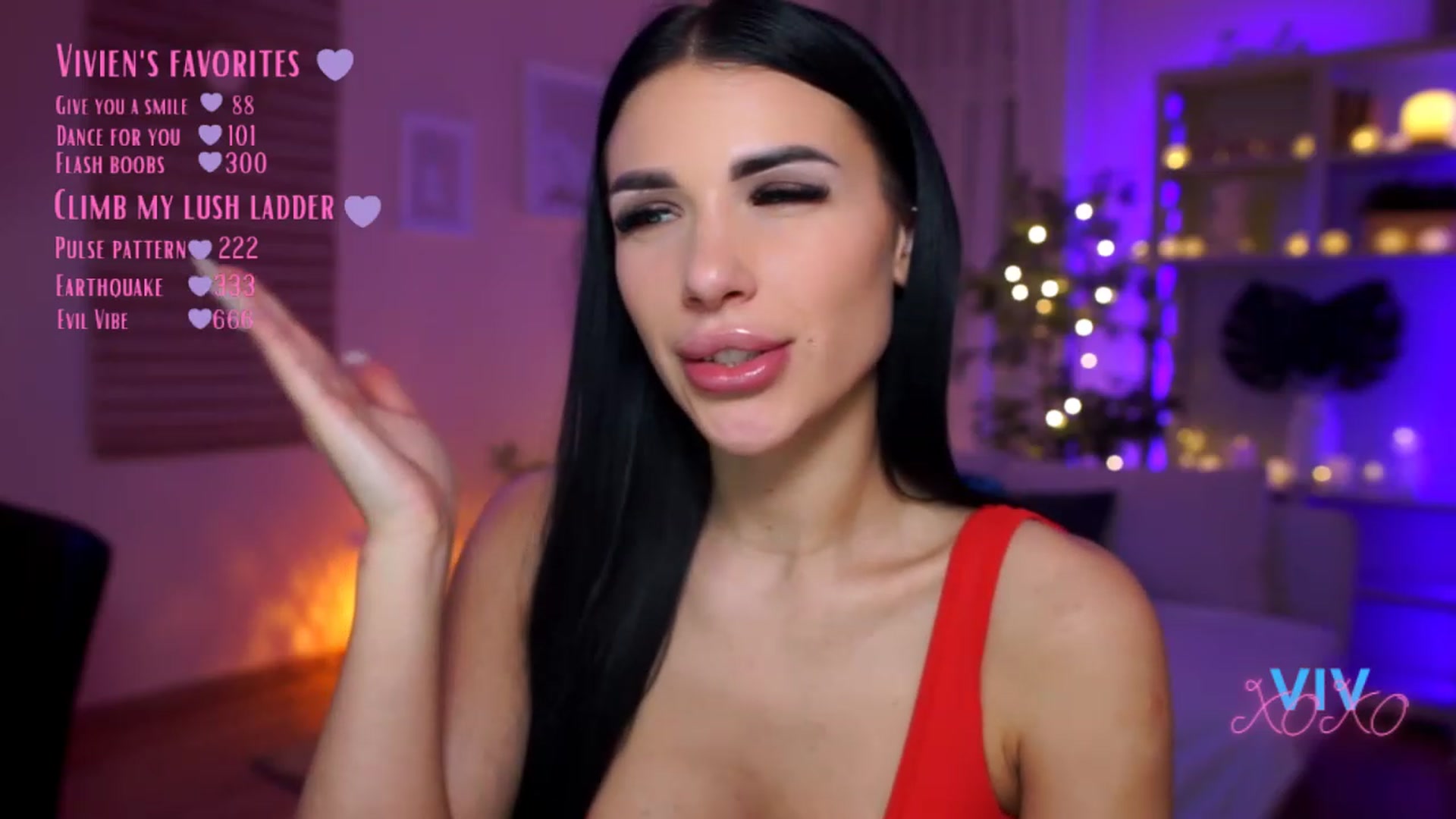 Gallery image thumbnail from kerelai's myfreecams stream on, 03/12/2023, 18:43 image 6 of 20