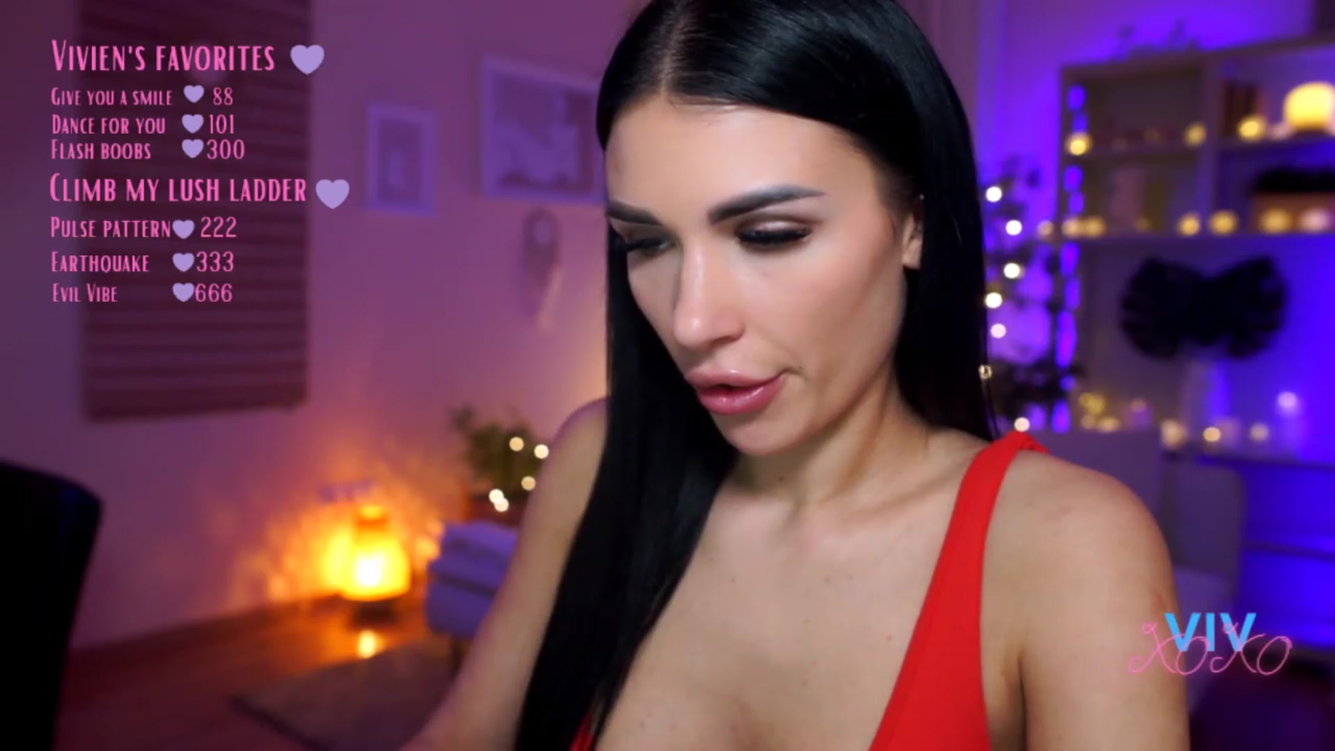 Gallery image thumbnail from kerelai's myfreecams stream on, 03/12/2023, 18:43 image 4 of 20