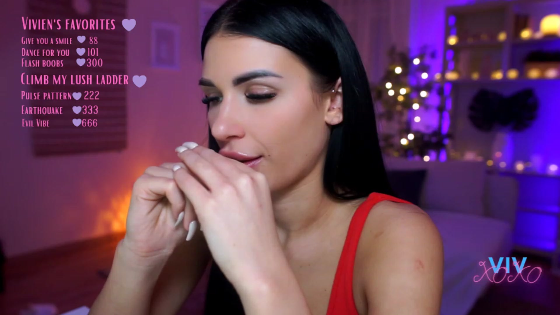 Gallery image thumbnail from kerelai's myfreecams stream on, 03/12/2023, 22:05 image 12 of 20