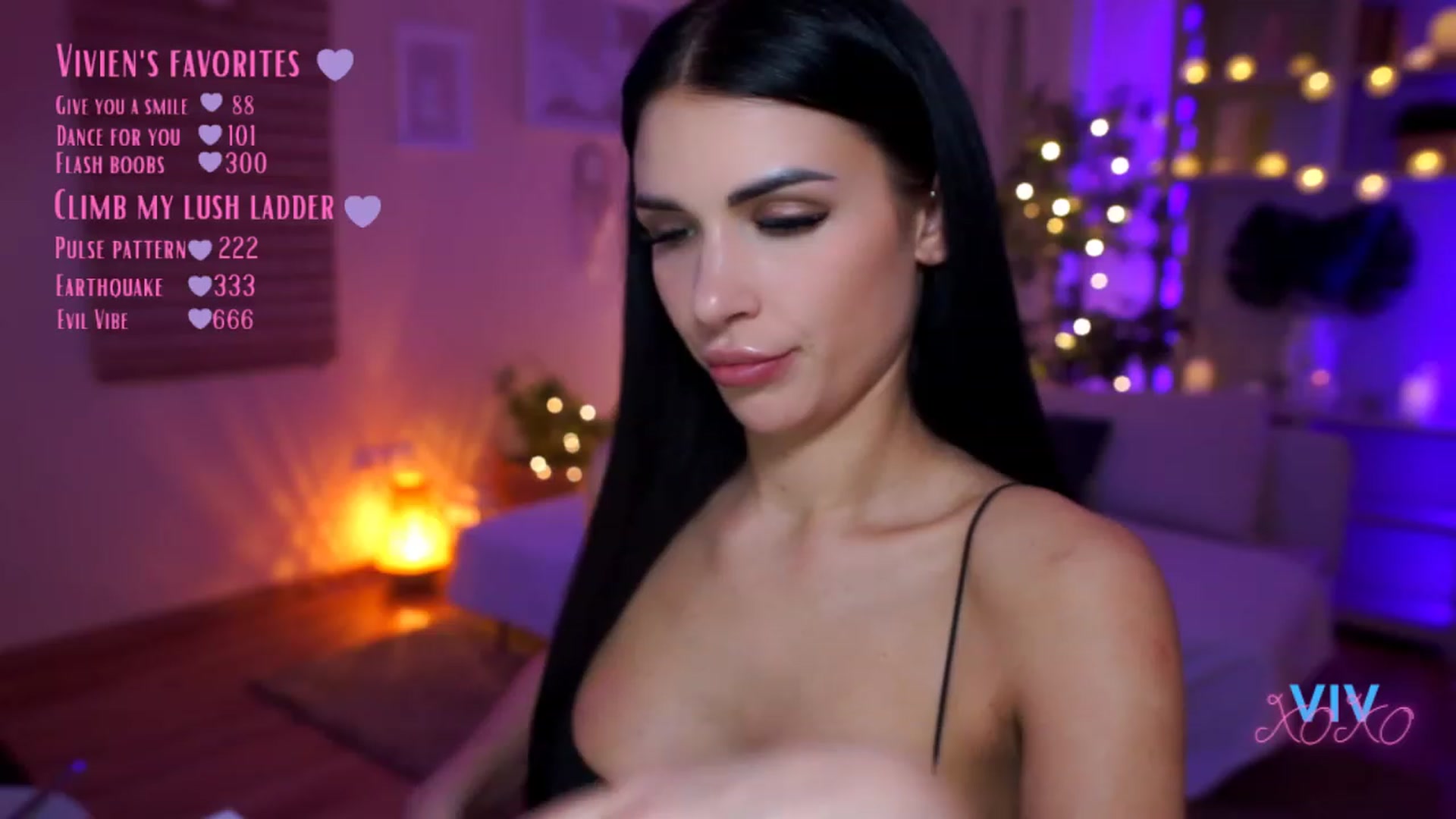Gallery image thumbnail from kerelai's myfreecams stream on, 03/15/2023, 17:56 image 15 of 20