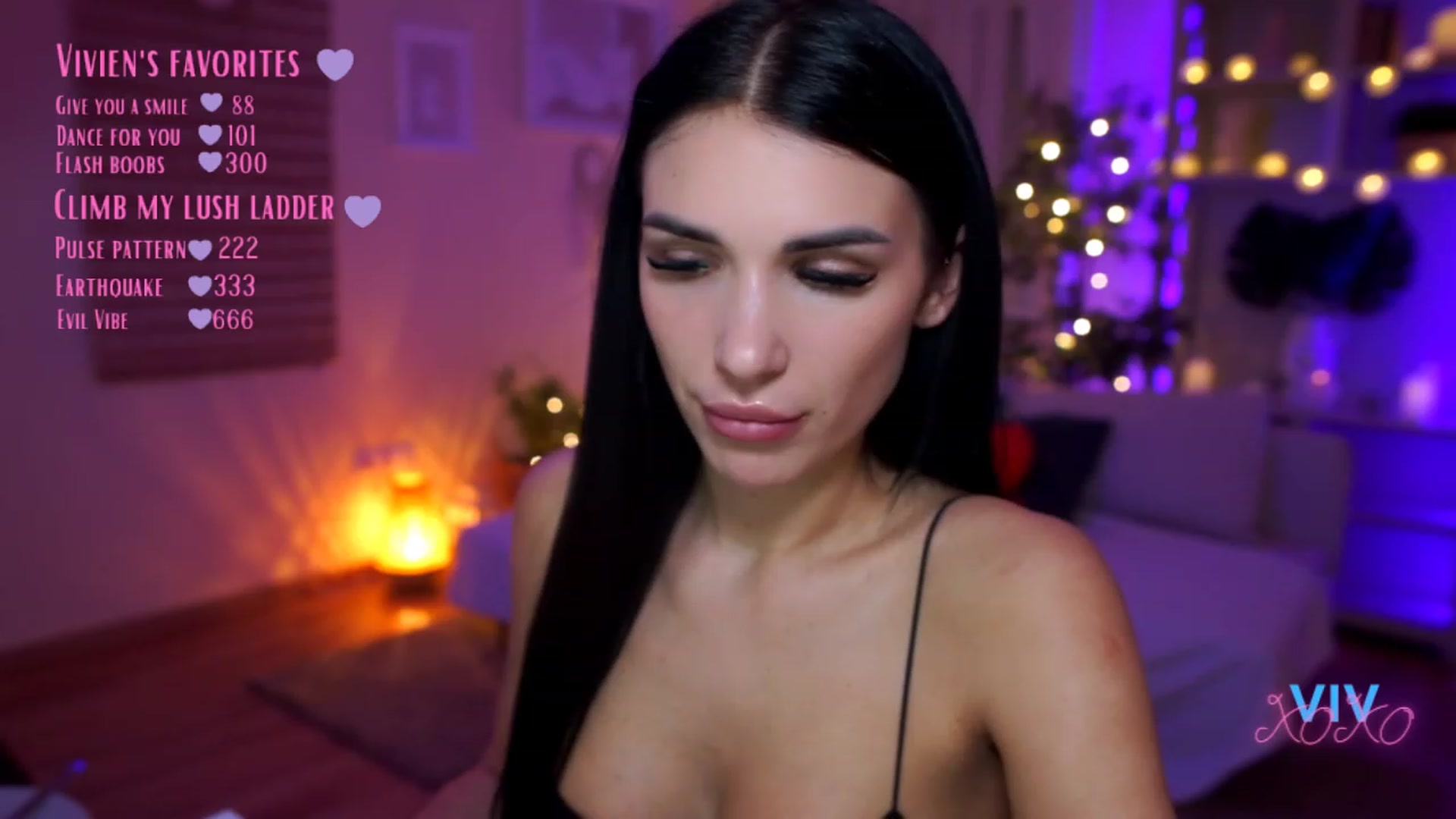 Gallery image thumbnail from kerelai's myfreecams stream on, 03/15/2023, 17:56 image 16 of 20