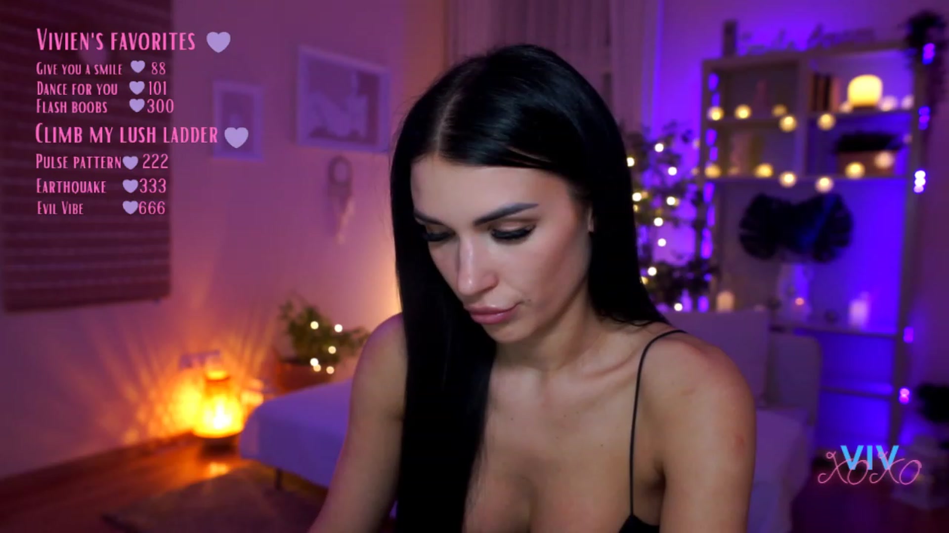 Gallery image thumbnail from kerelai's myfreecams stream on, 03/15/2023, 20:58 image 13 of 20