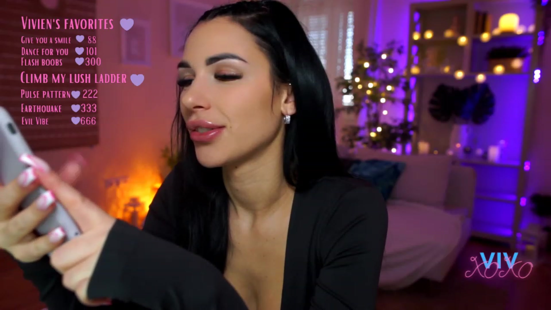Gallery image thumbnail from kerelai's myfreecams stream on, 03/17/2023, 12:27 image 7 of 20