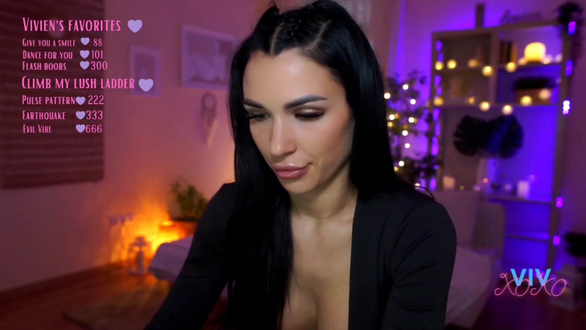 Gallery image thumbnail from kerelai's myfreecams stream on, 03/17/2023, 13:17 image 3 of 20