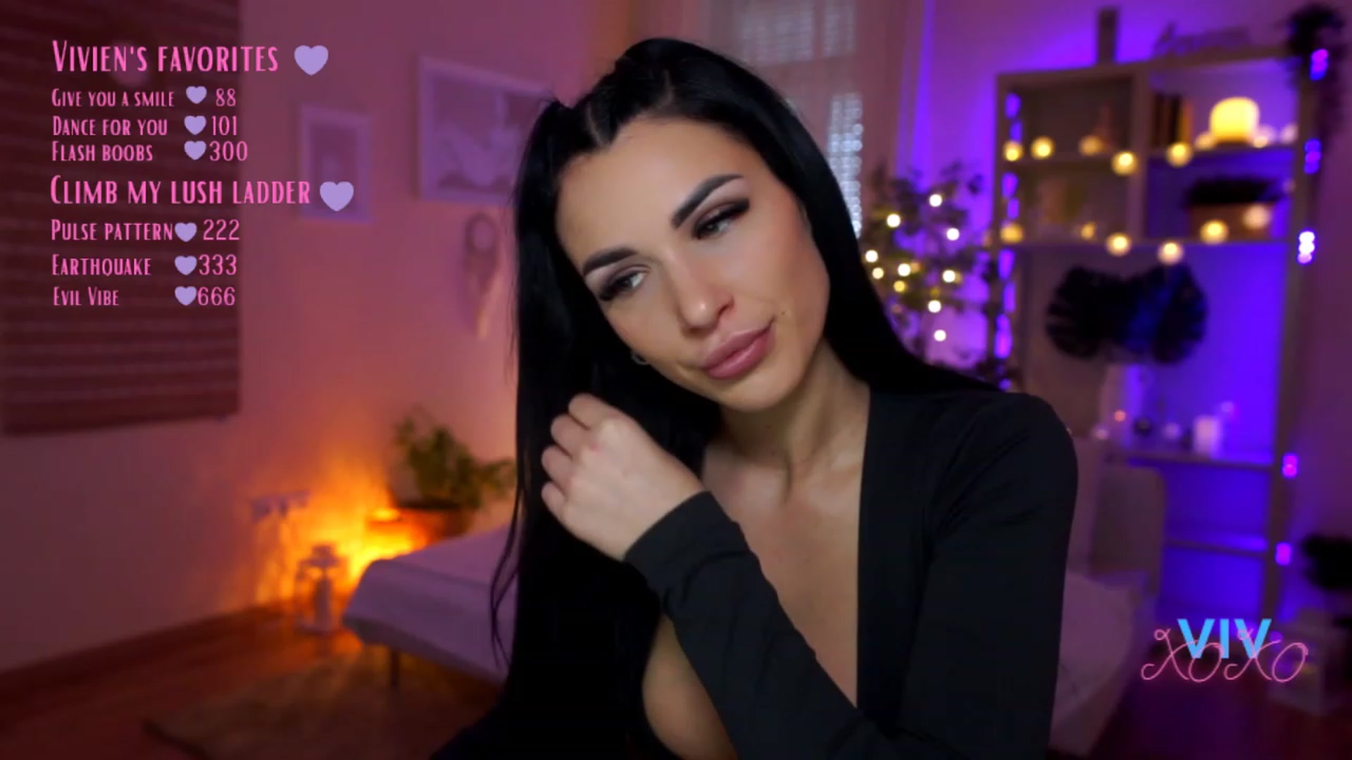 Gallery image thumbnail from kerelai's myfreecams stream on, 03/17/2023, 13:17 image 5 of 20