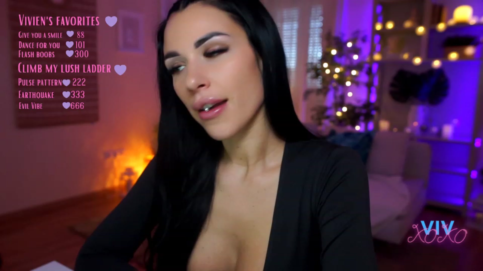Gallery image thumbnail from kerelai's myfreecams stream on, 03/17/2023, 15:47 image 4 of 20