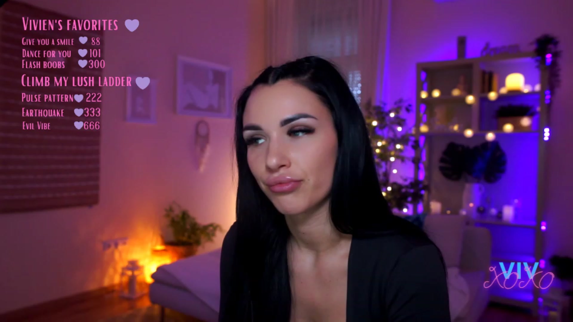 Gallery image thumbnail from kerelai's myfreecams stream on, 03/17/2023, 15:47 image 6 of 20