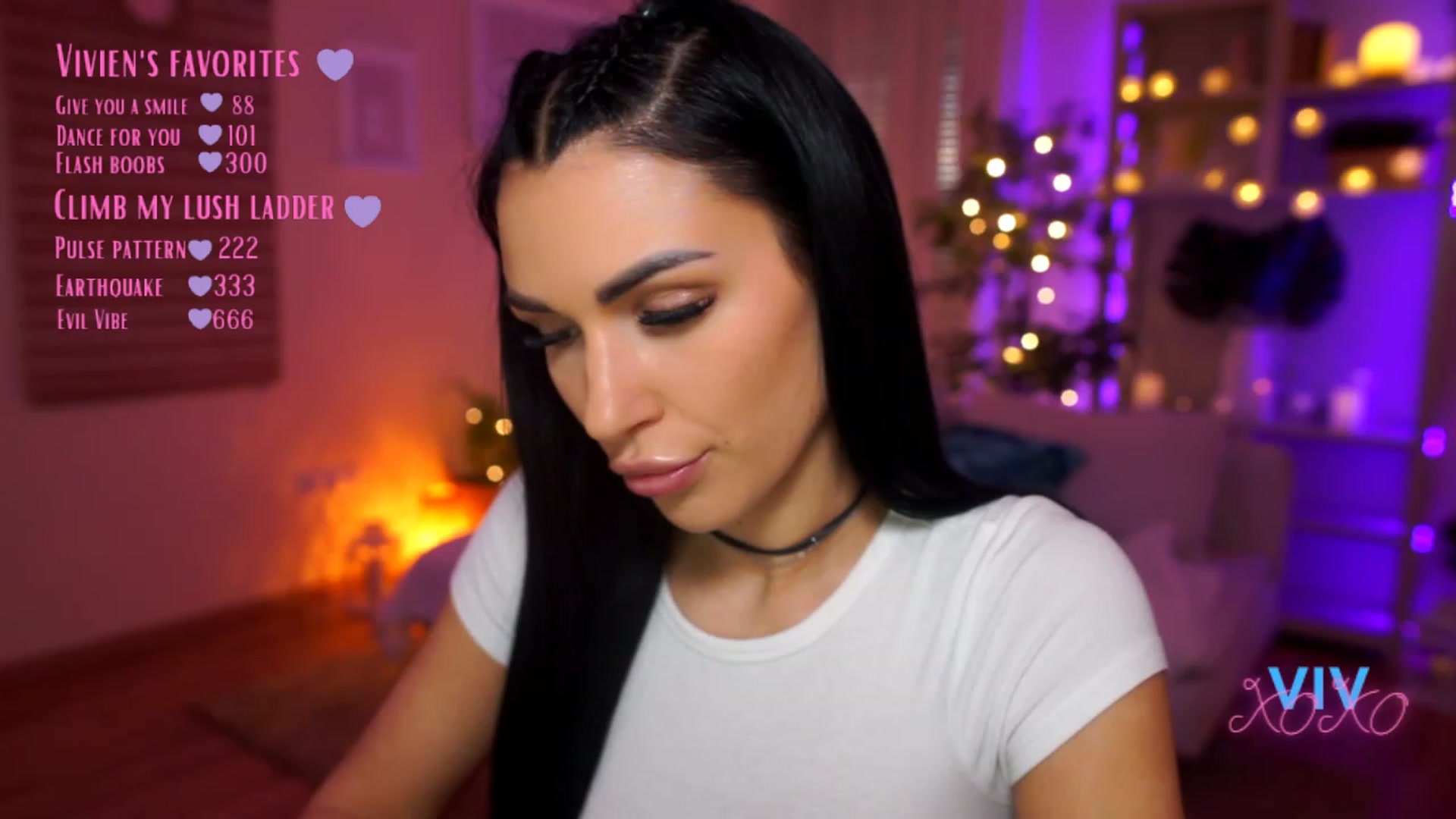 Gallery image thumbnail from kerelai's myfreecams stream on, 03/18/2023, 16:55 image 14 of 20