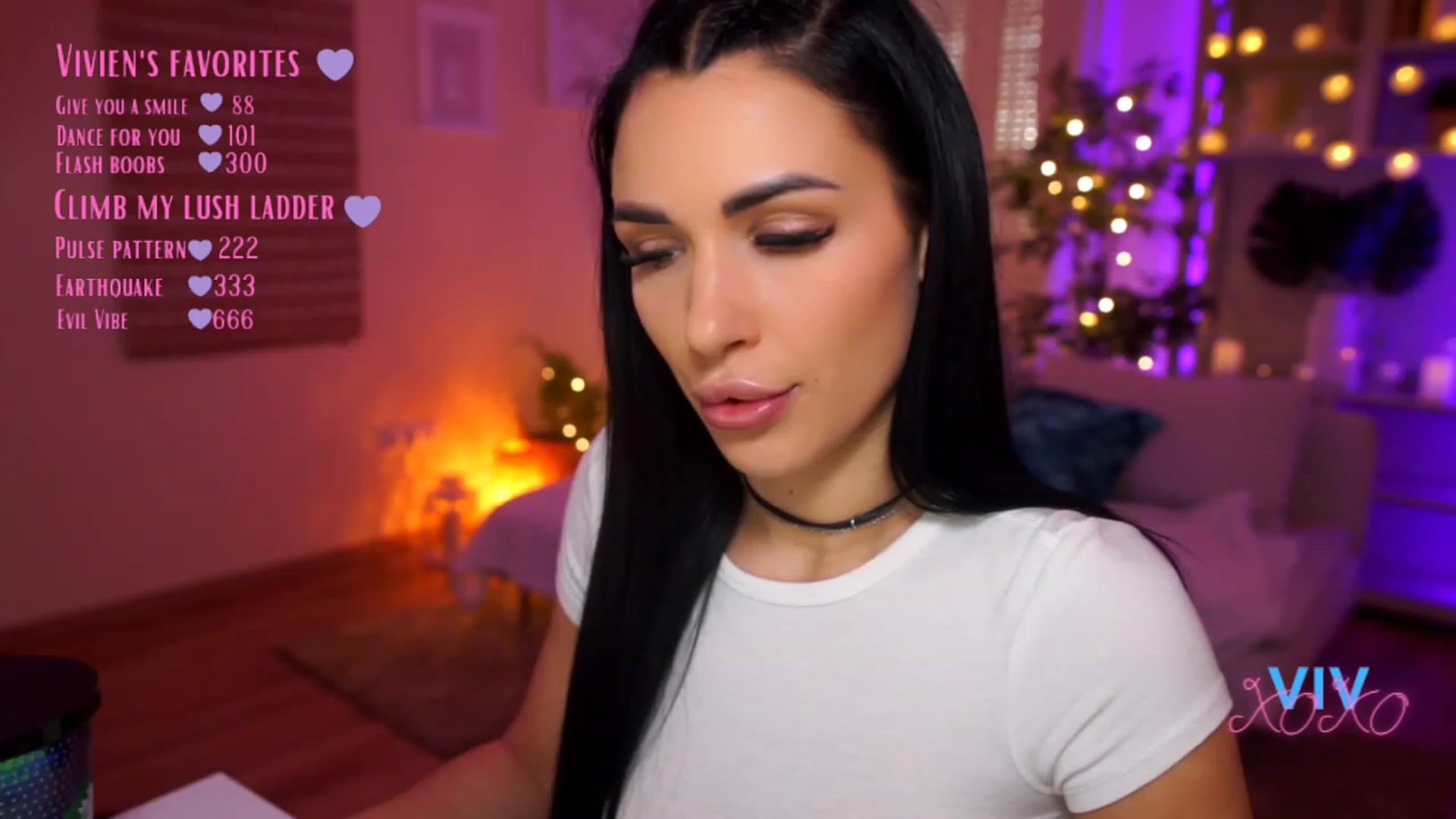 Gallery image thumbnail from kerelai's myfreecams stream on, 03/18/2023, 16:55 image 3 of 20