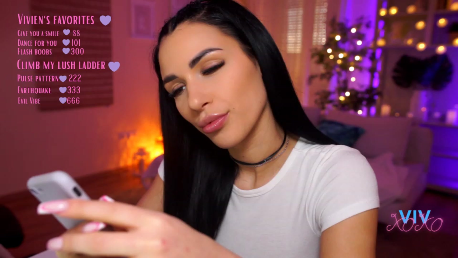 Gallery image thumbnail from kerelai's myfreecams stream on, 03/18/2023, 16:55 image 7 of 20