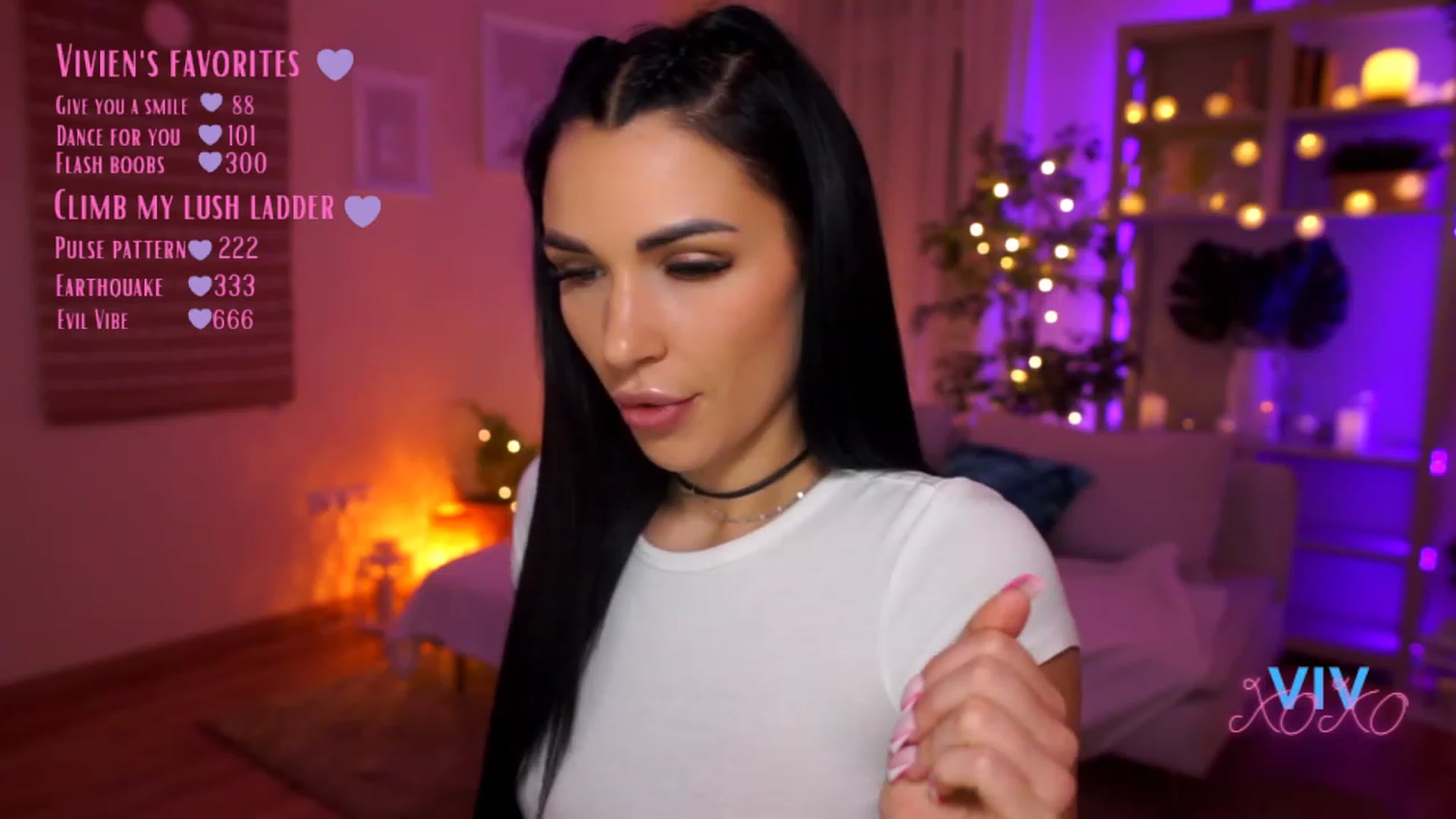 Gallery image thumbnail from kerelai's myfreecams stream on, 03/18/2023, 17:46 image 10 of 20