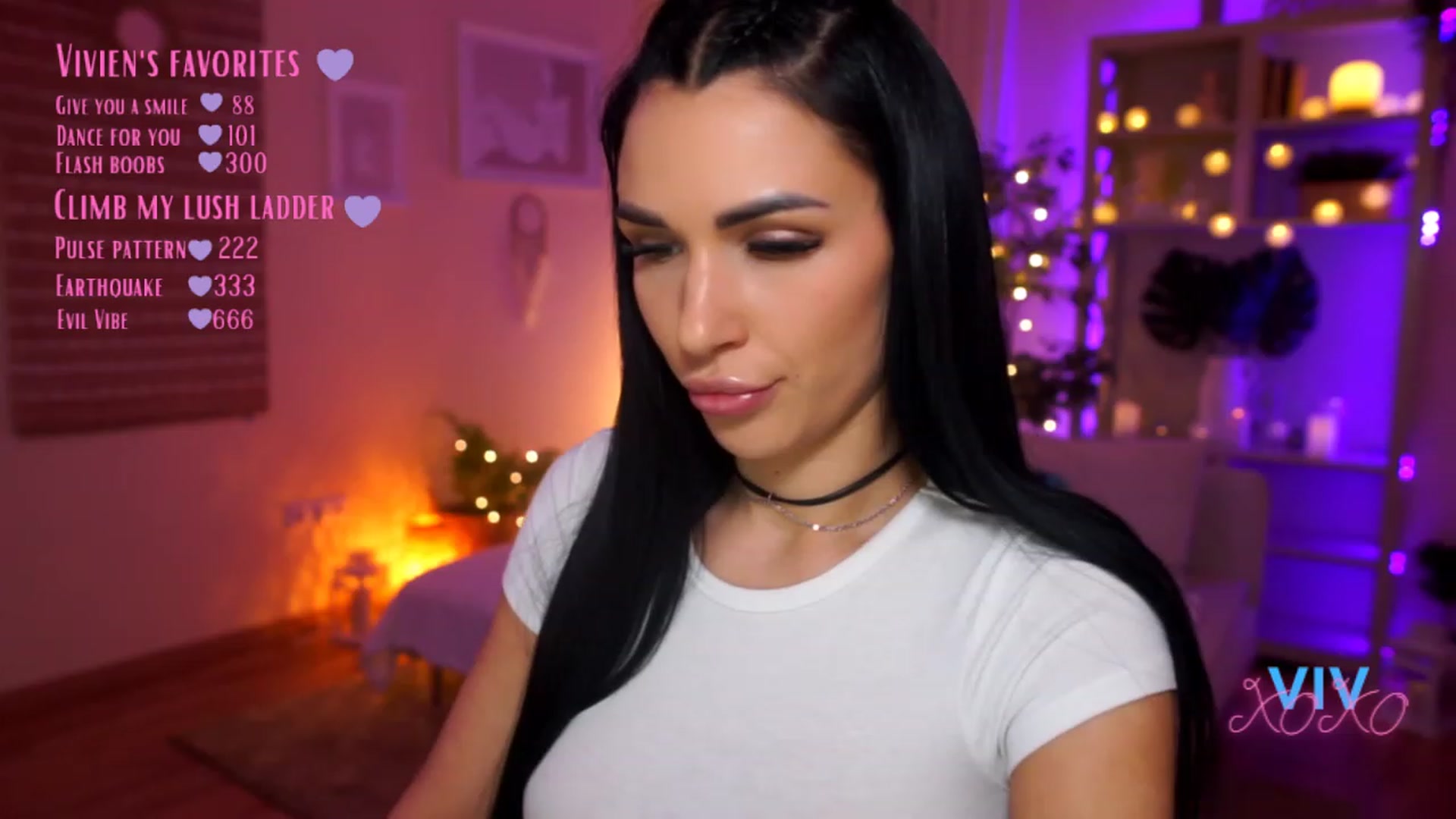 Gallery image thumbnail from kerelai's myfreecams stream on, 03/18/2023, 17:46 image 17 of 20