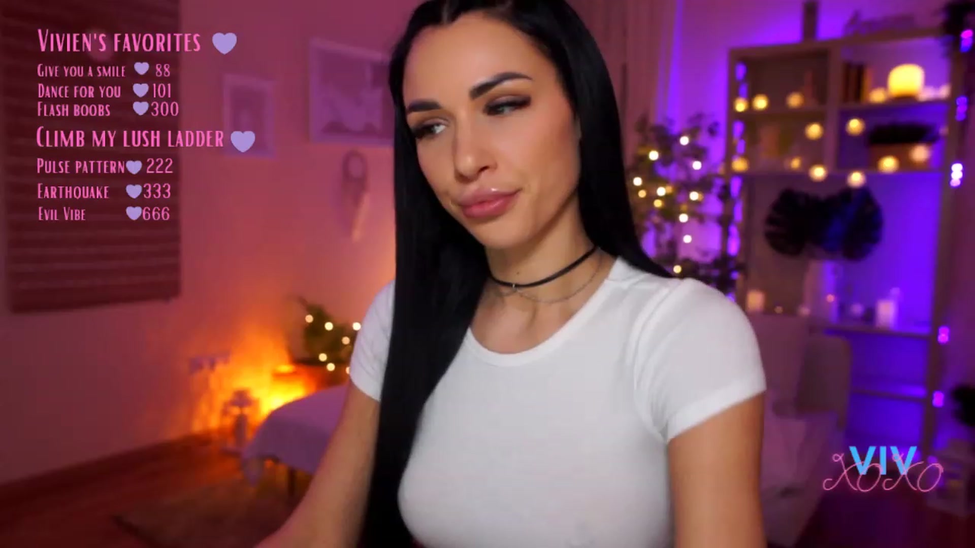 Gallery image thumbnail from kerelai's myfreecams stream on, 03/18/2023, 17:46 image 14 of 20