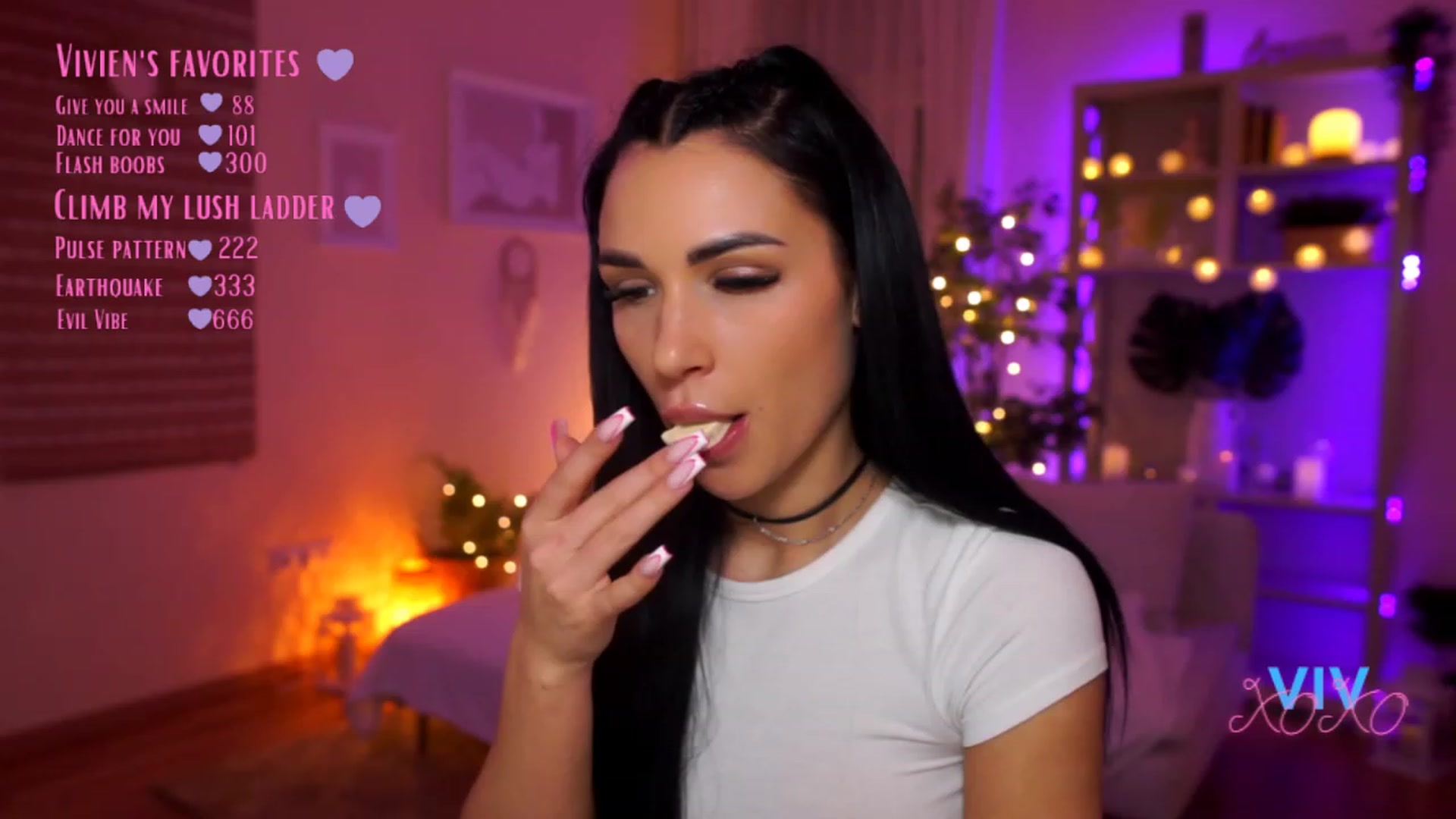 Gallery image thumbnail from kerelai's myfreecams stream on, 03/18/2023, 17:46 image 4 of 20