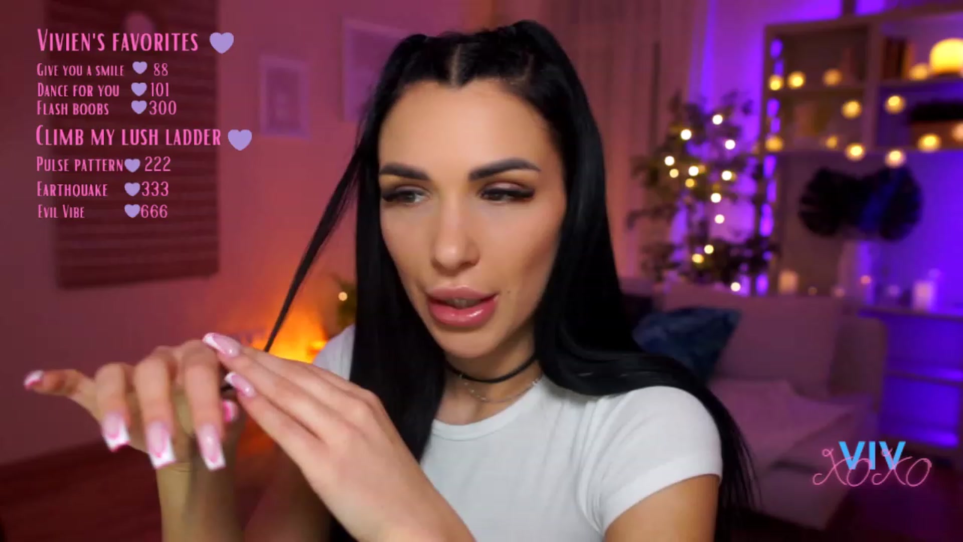 Gallery image thumbnail from kerelai's myfreecams stream on, 03/18/2023, 19:08 image 1 of 20