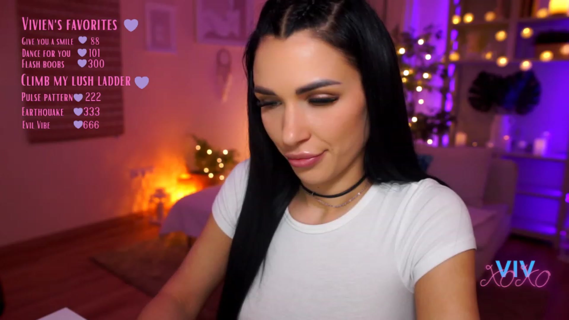 Gallery image thumbnail from kerelai's myfreecams stream on, 03/18/2023, 19:08 image 11 of 20